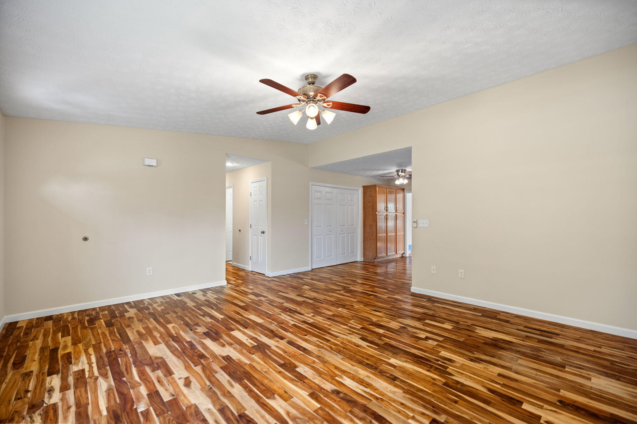 100 Henry Drive Property Photo 9