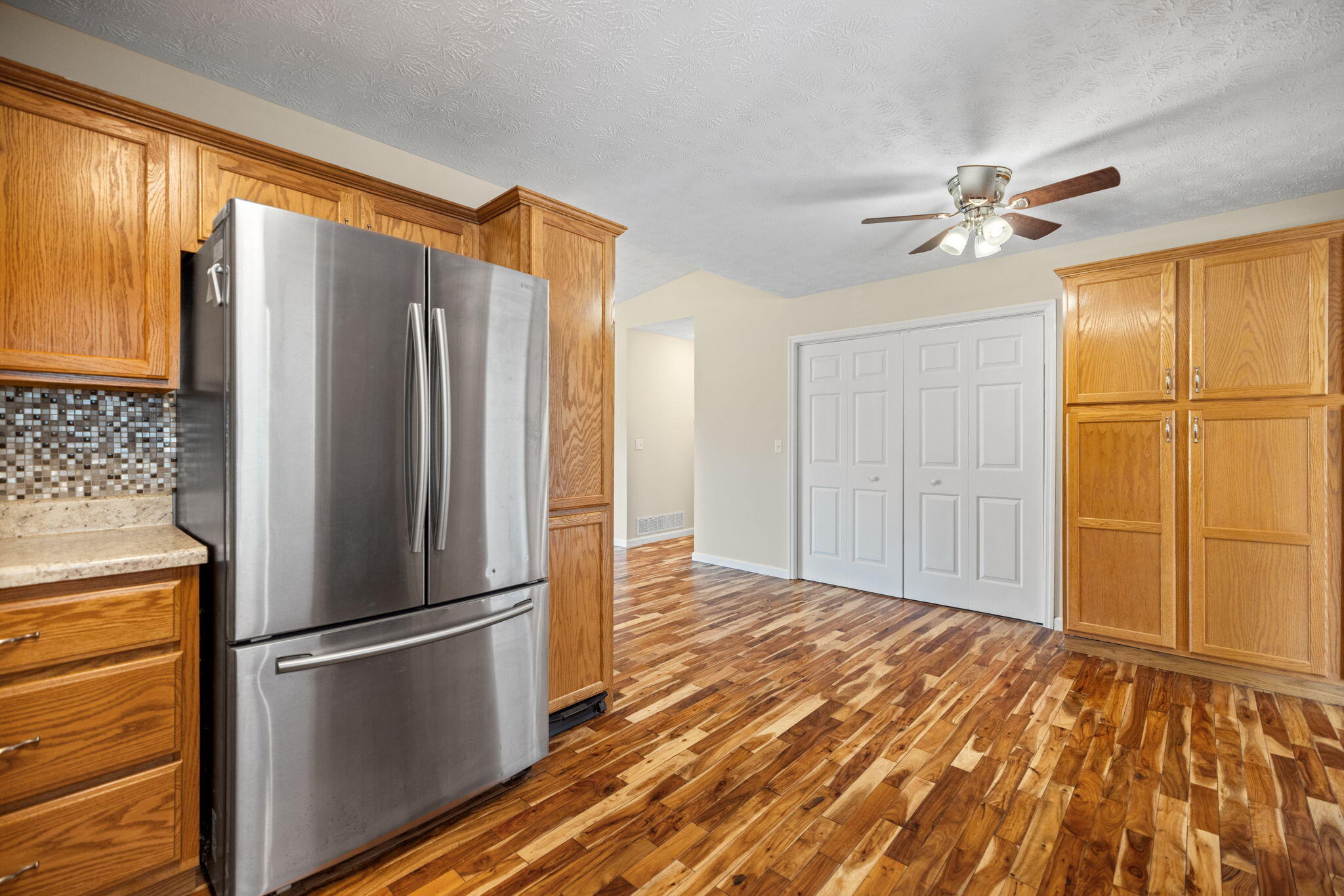 100 Henry Drive Property Photo 13
