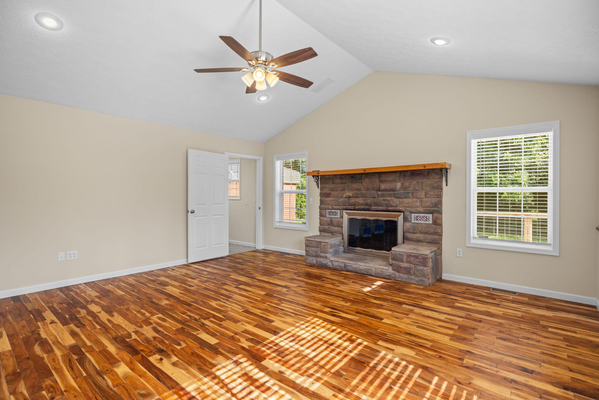 100 Henry Drive Property Photo 17