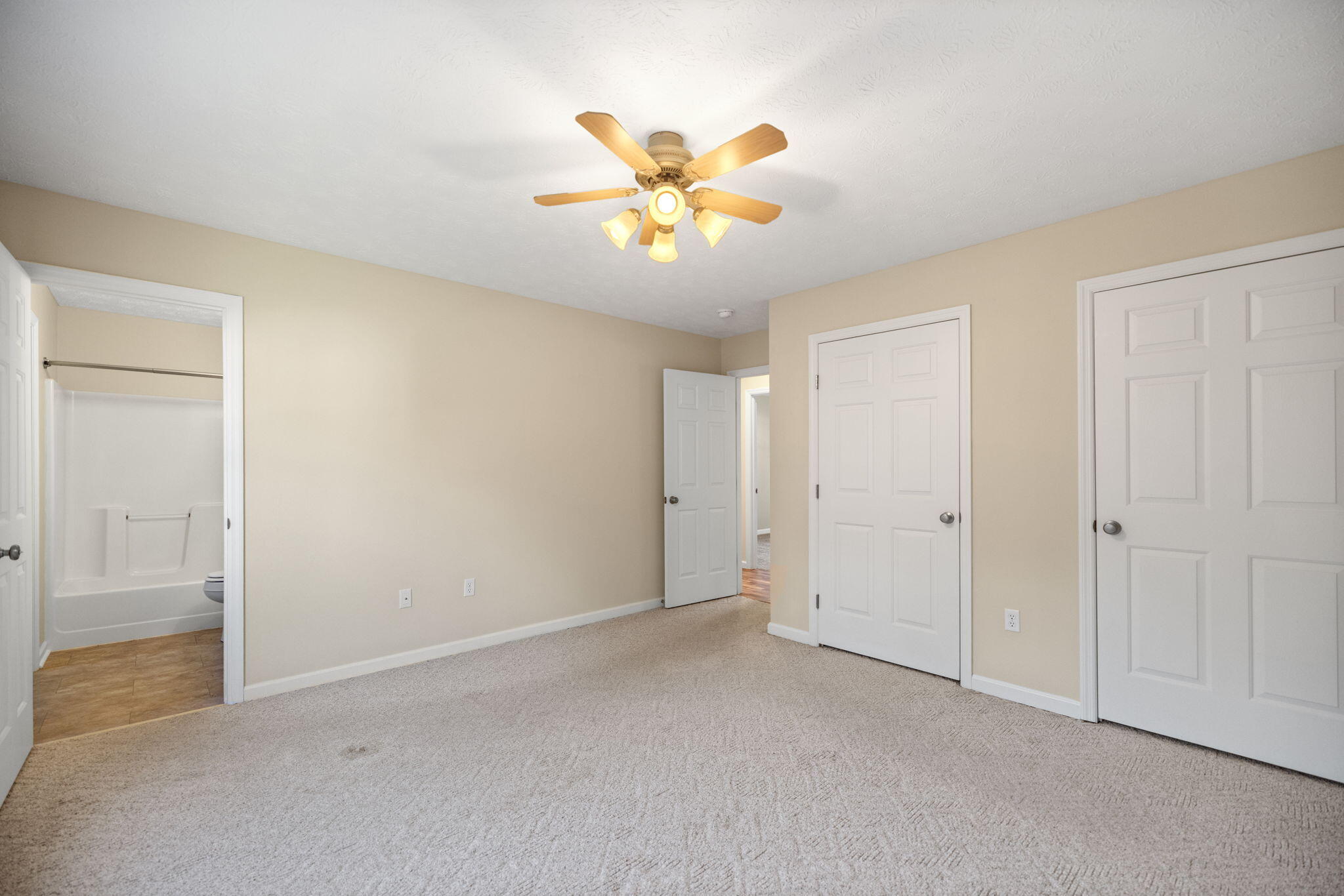100 Henry Drive Property Photo 21