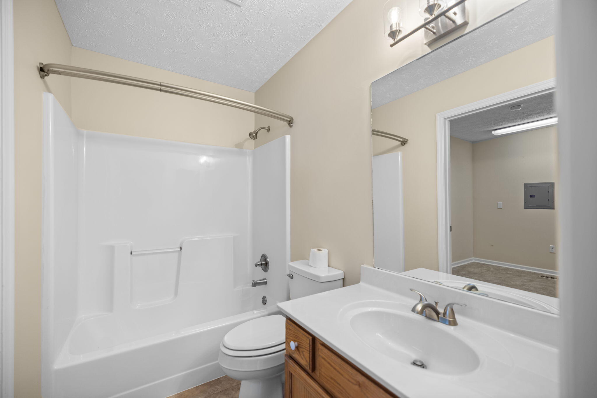 100 Henry Drive Property Photo 25