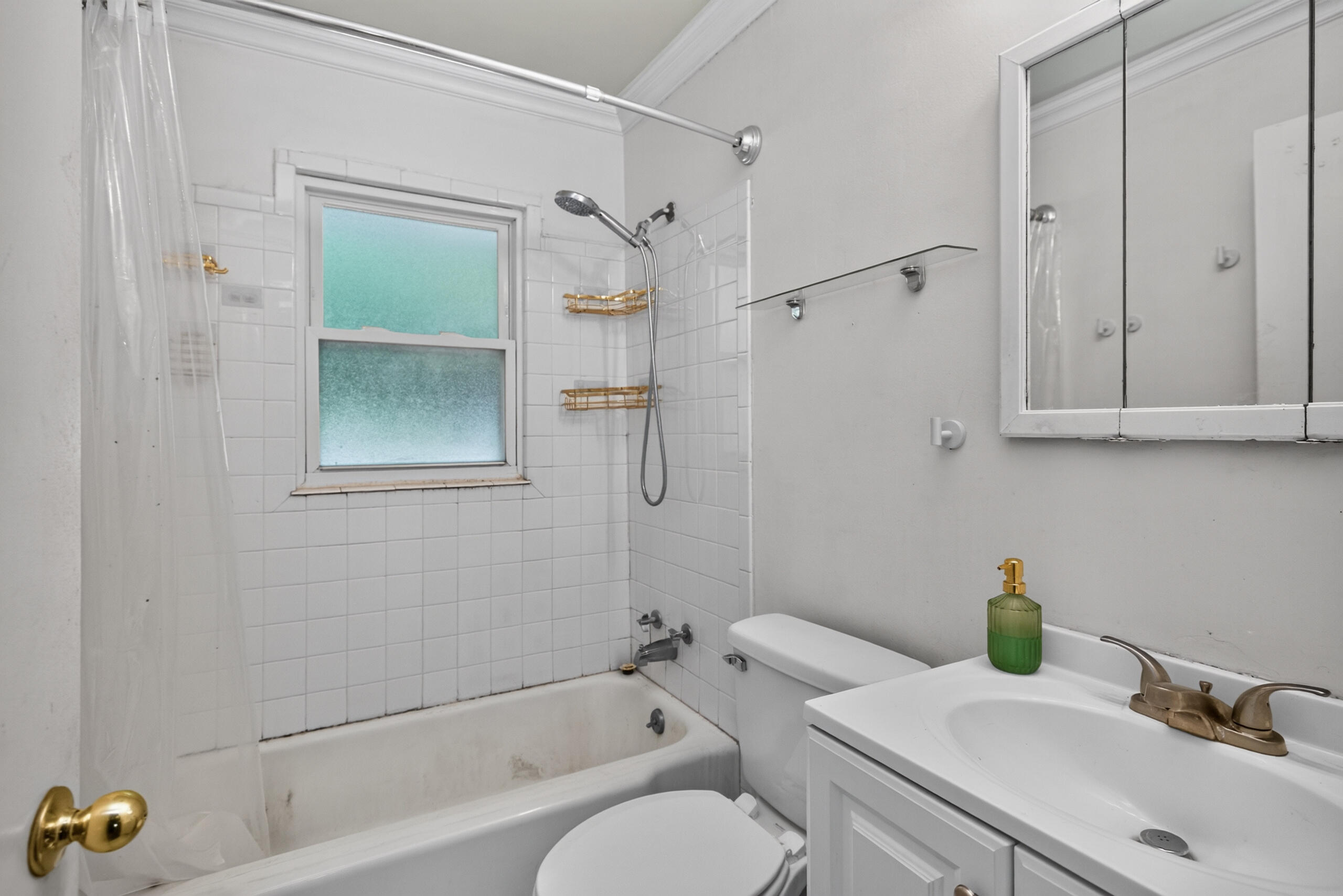 562 Sandalwood Drive Property Photo 14