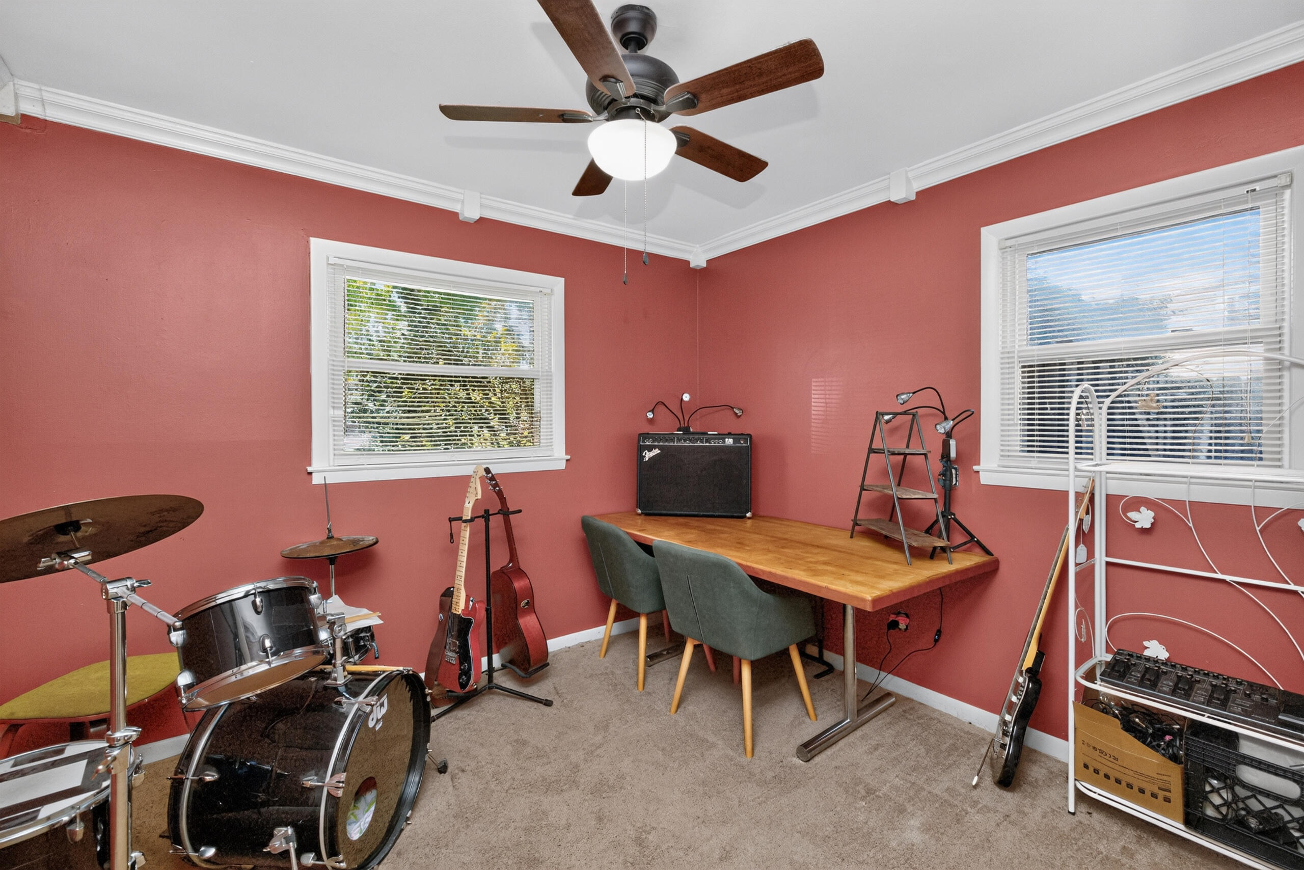 562 Sandalwood Drive Property Photo 16