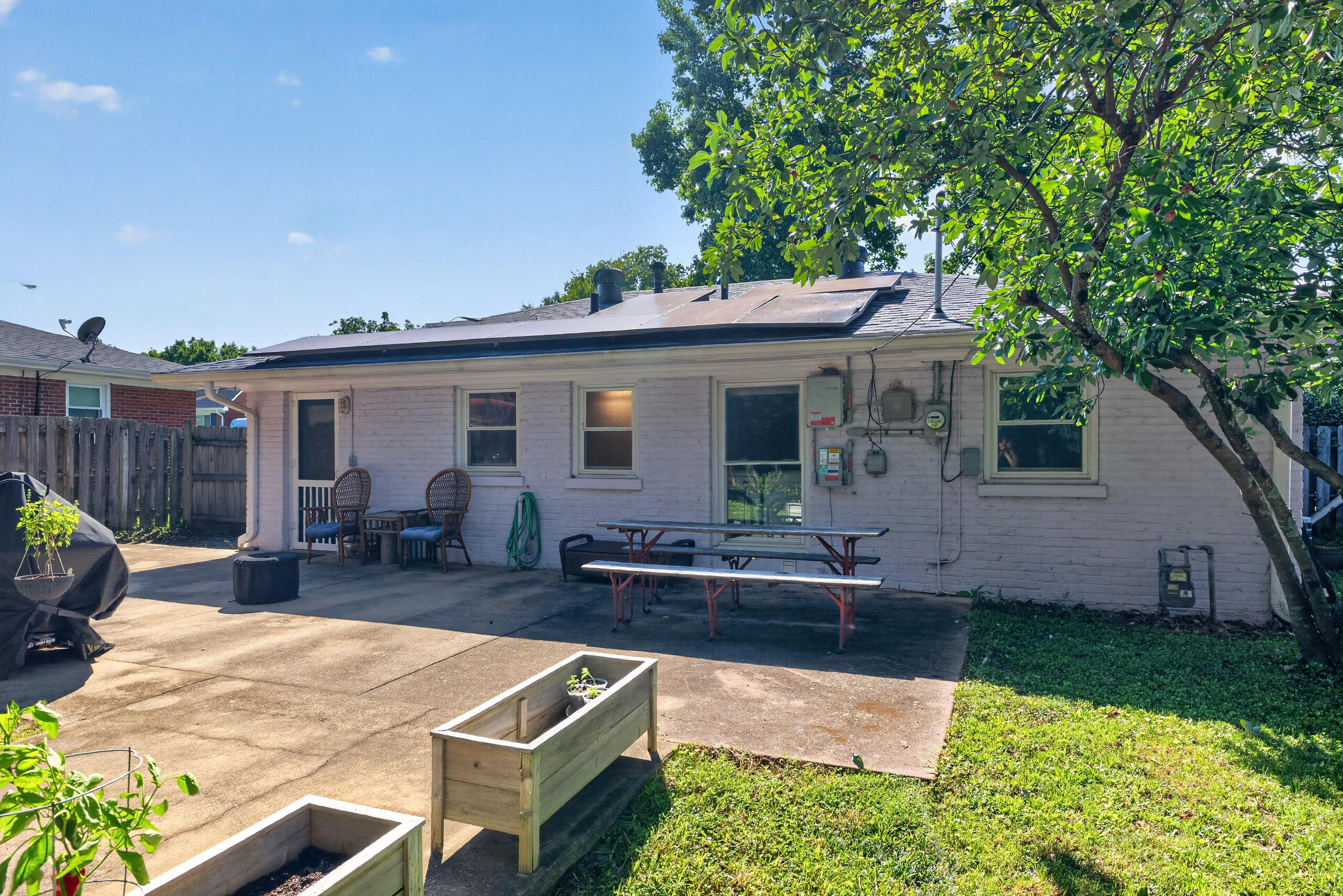 562 Sandalwood Drive Property Photo 21