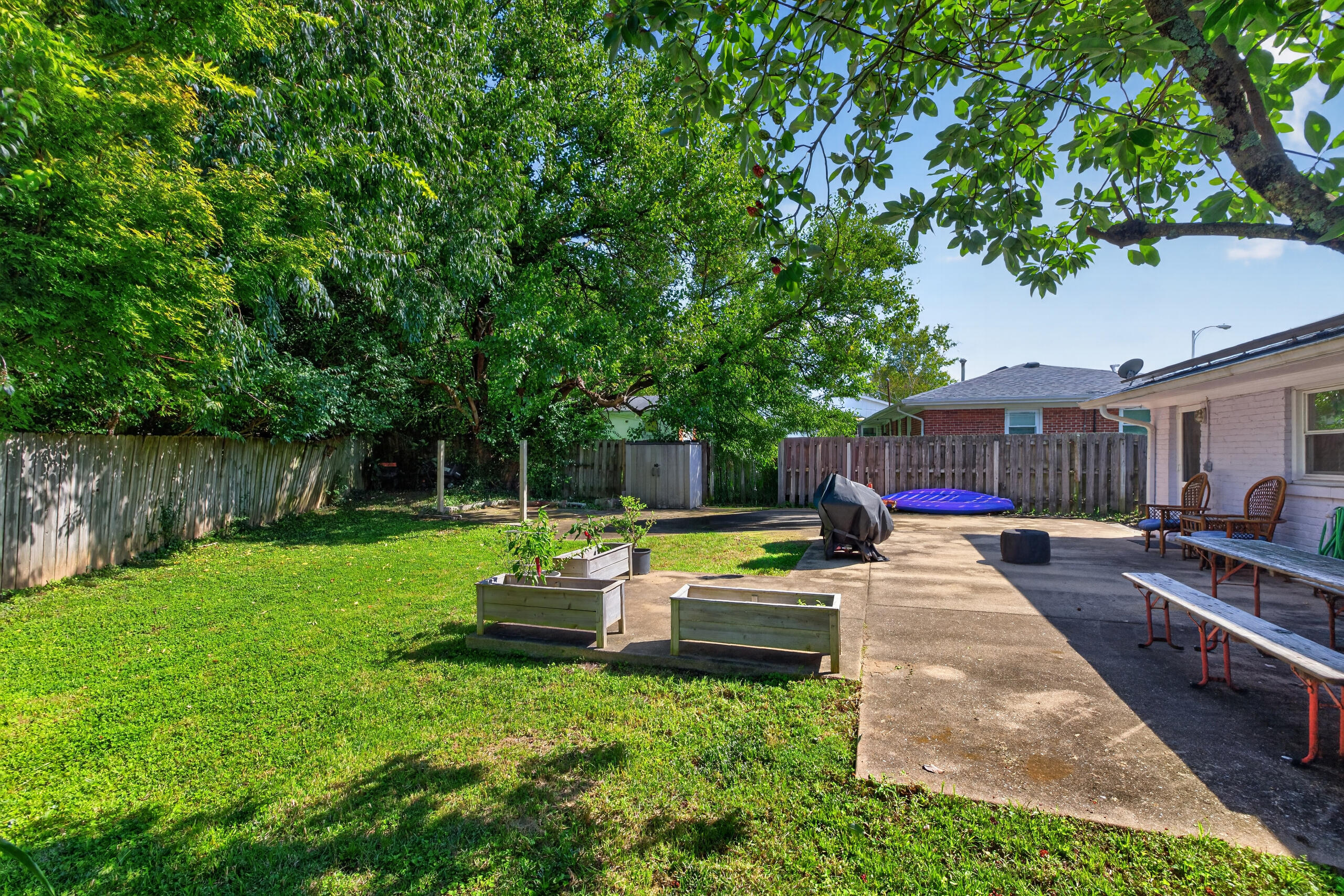 562 Sandalwood Drive Property Photo 27