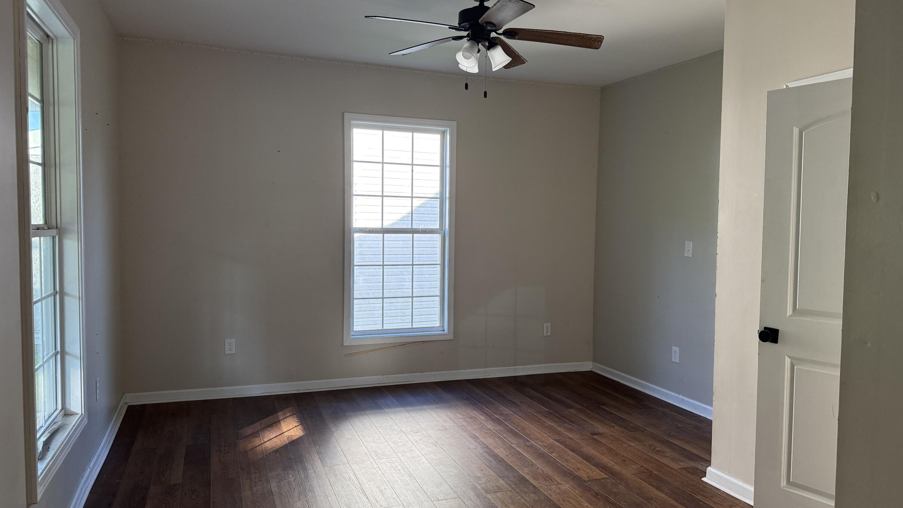 423 4th Street Property Photo 8