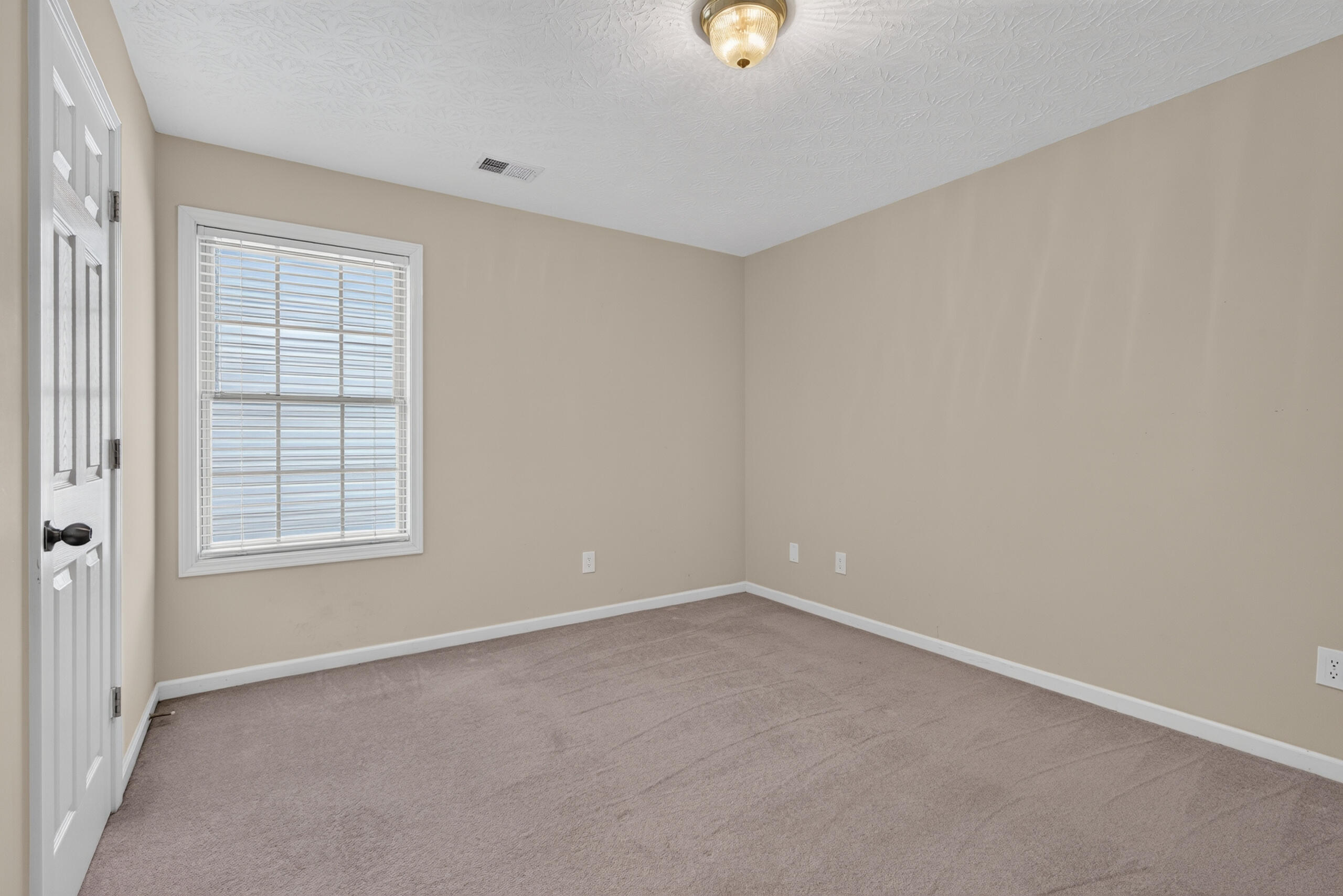 2193 Shaker Run Road Property Photo 26