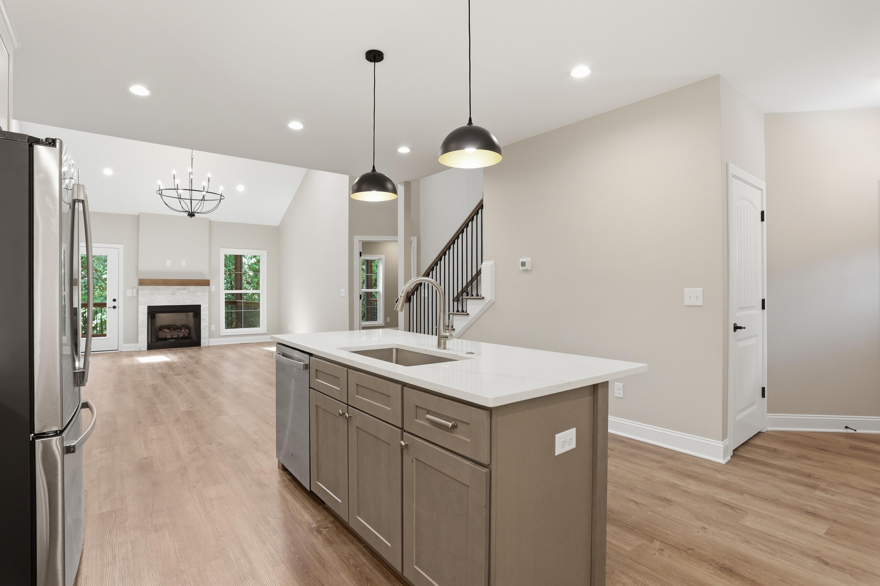 238 Sugartree Lane Property Photo 8