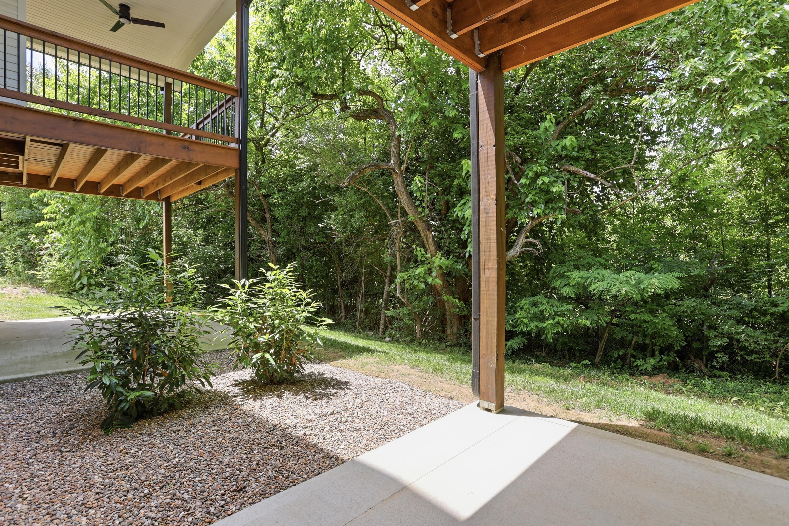 238 Sugartree Lane Property Photo 37