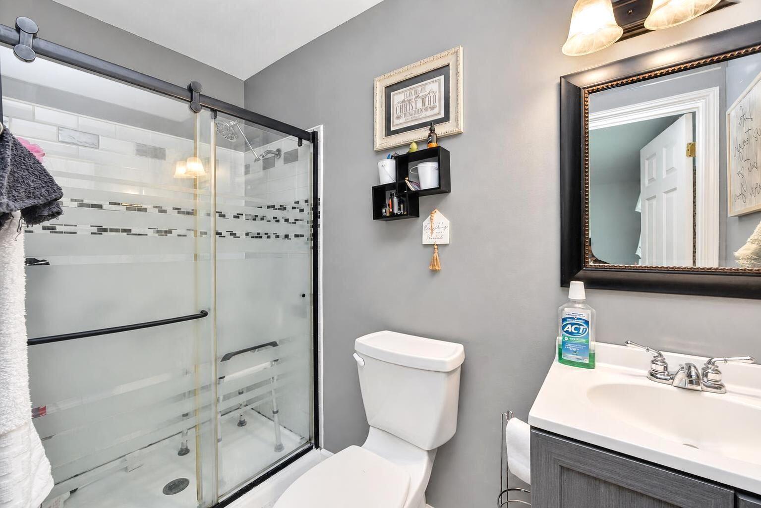 208 Castle Boulevard Property Photo 17