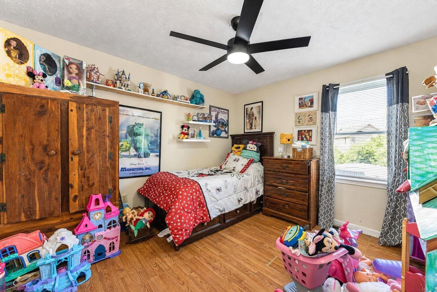 208 Castle Boulevard Property Photo 18