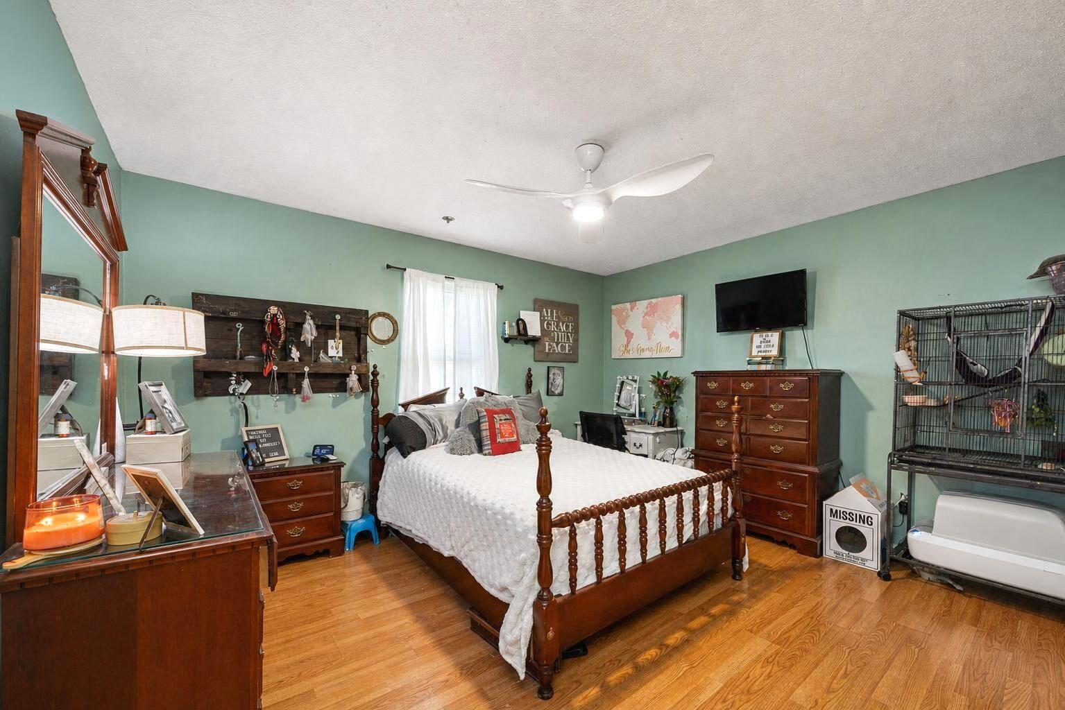 208 Castle Boulevard Property Photo 20