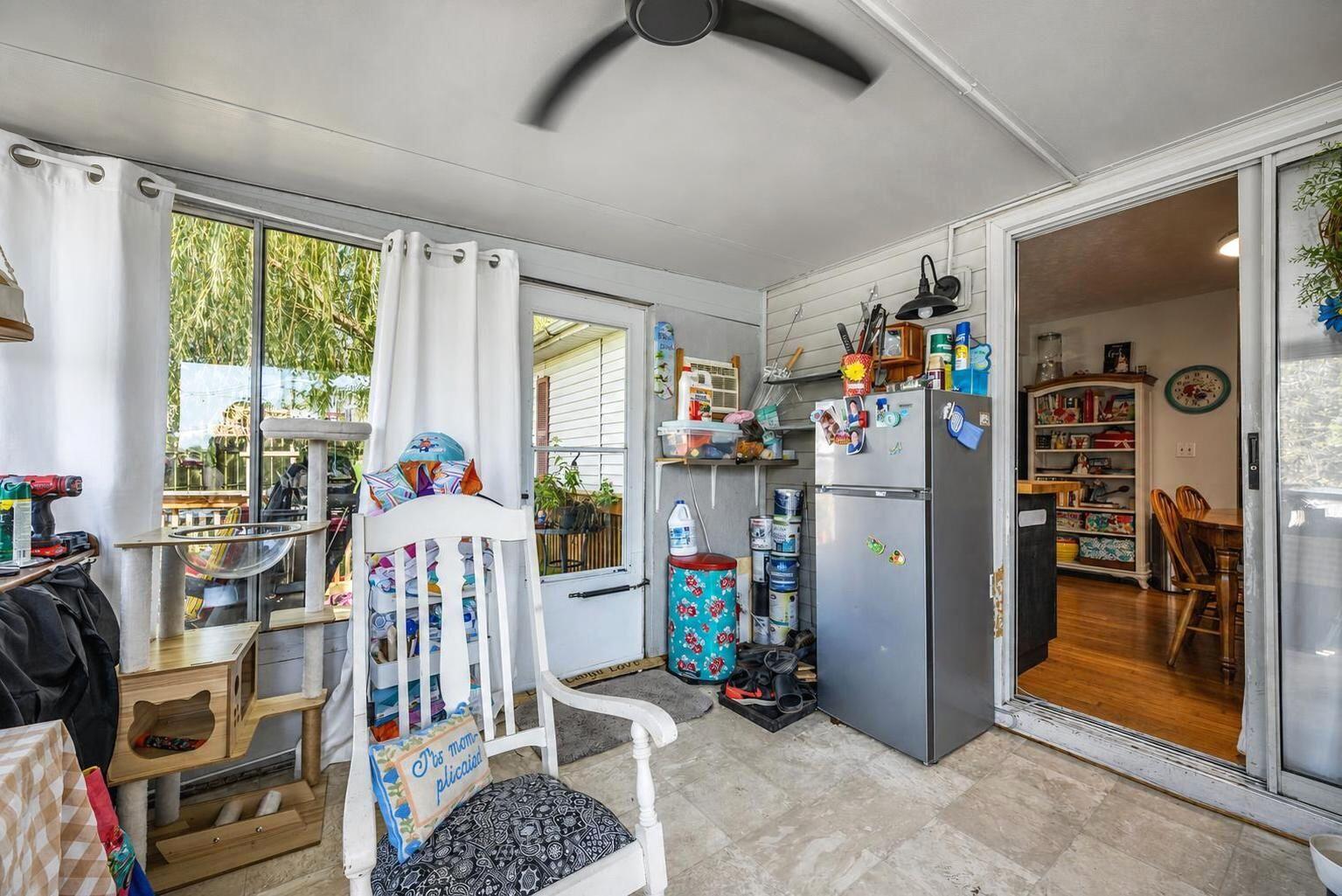 208 Castle Boulevard Property Photo 25
