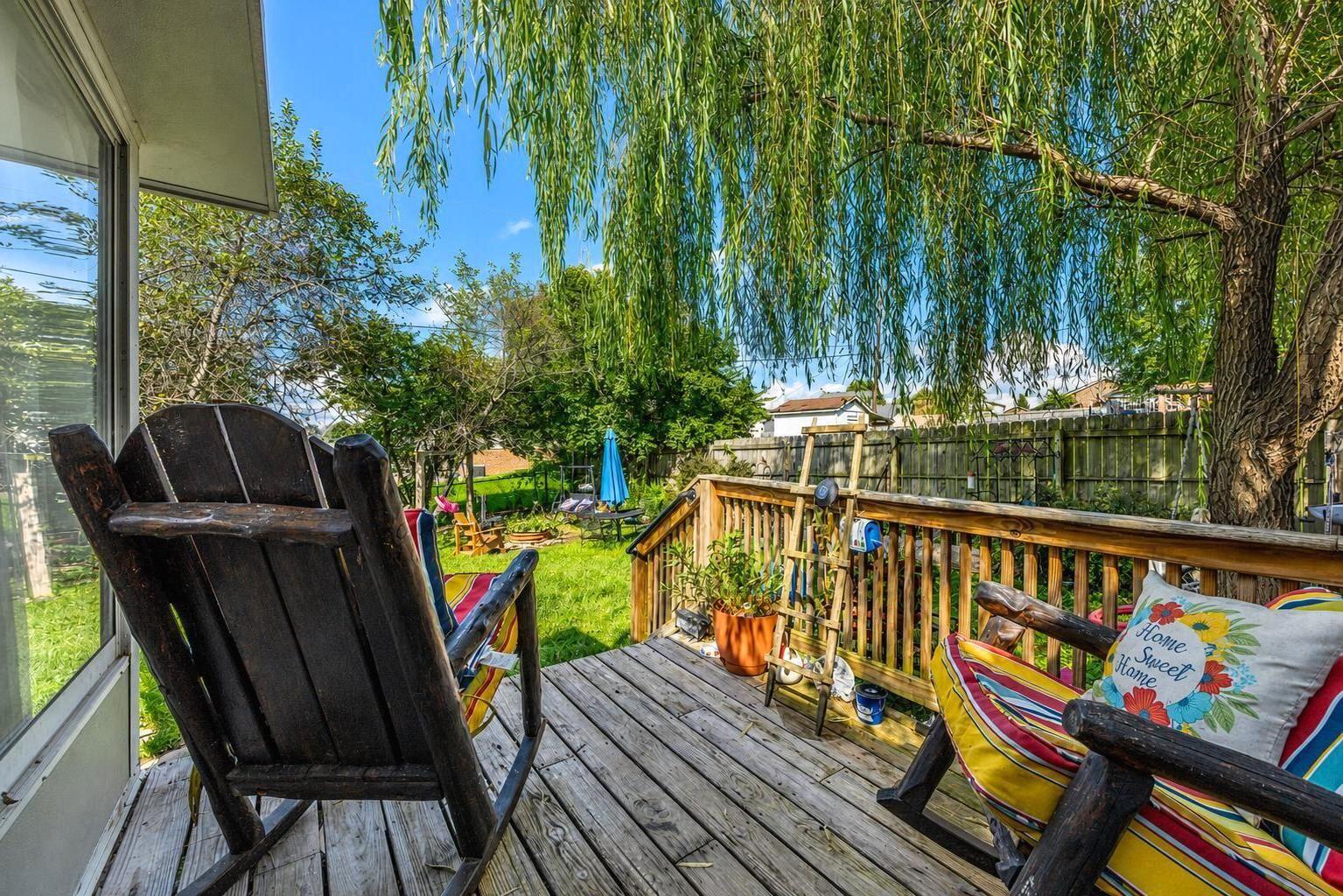 208 Castle Boulevard Property Photo 26