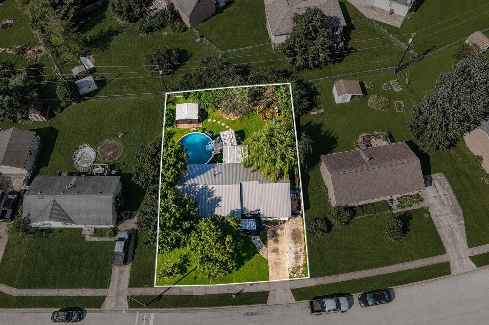 208 Castle Boulevard Property Photo 30