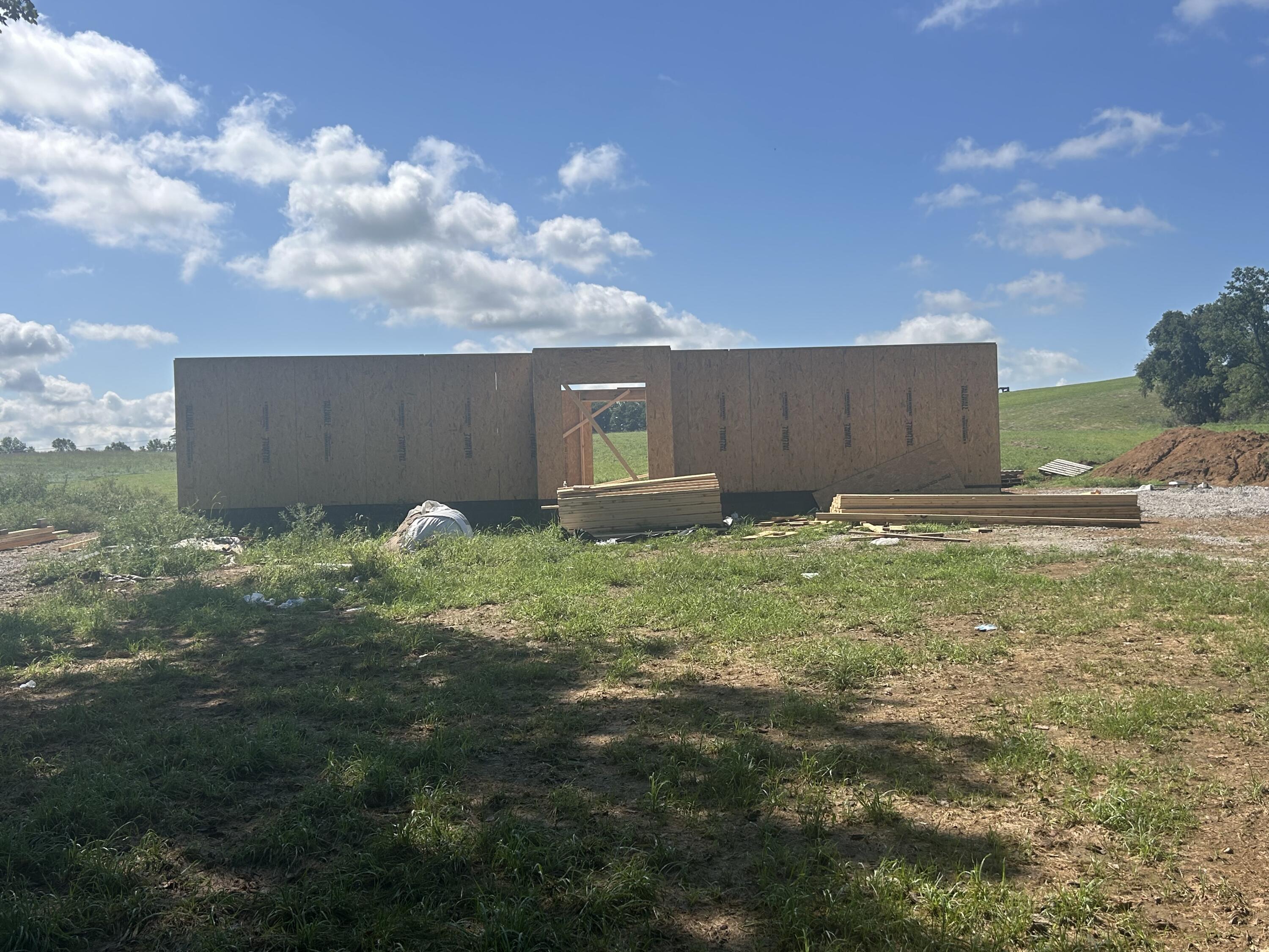482 Robinson Road Property Photo 2