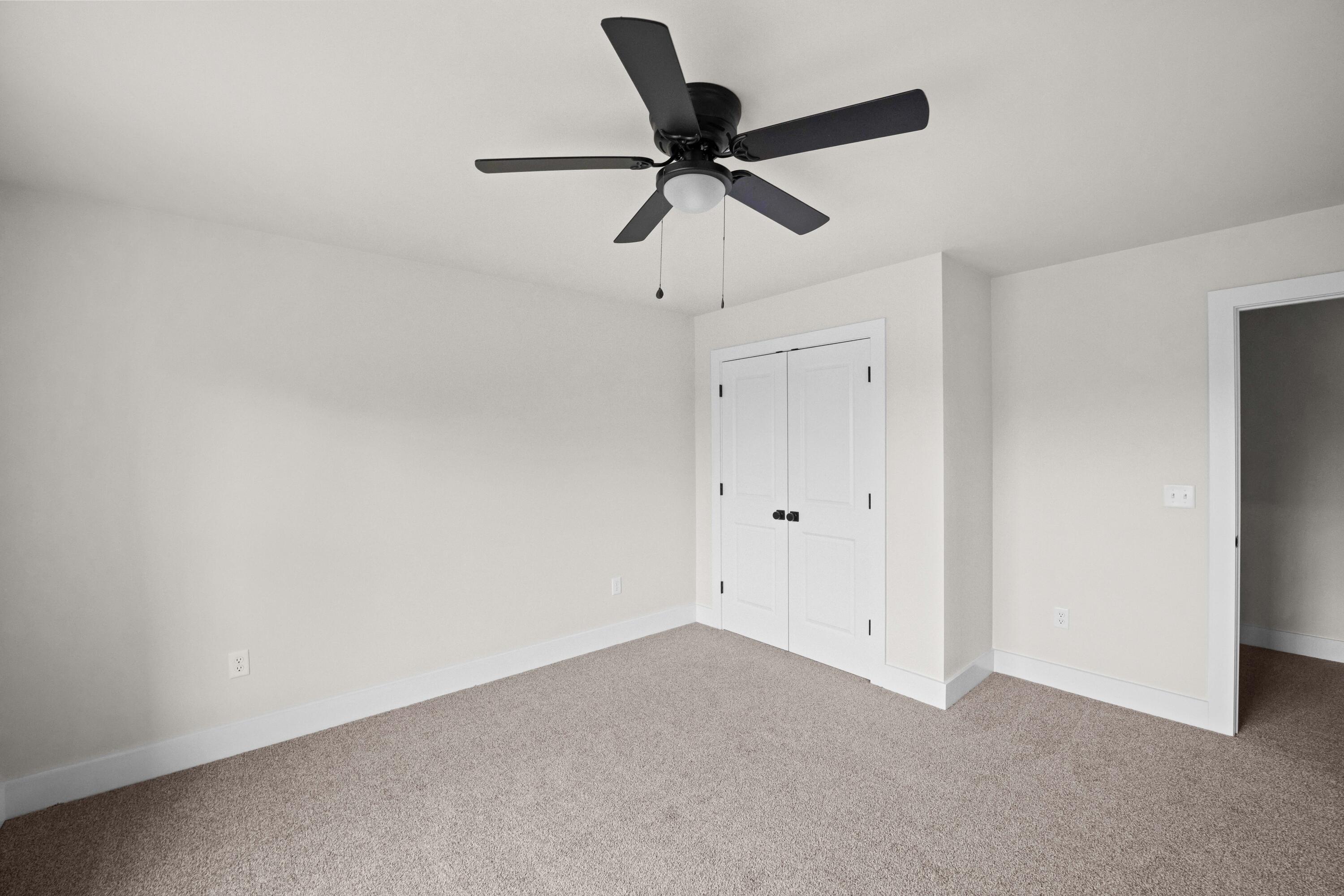 105-107 Elkchester Circle Property Photo 19