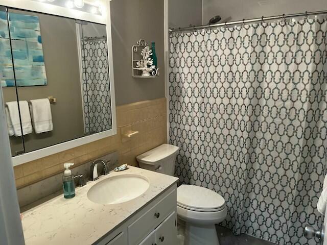 737 Kingston Road Property Photo 25