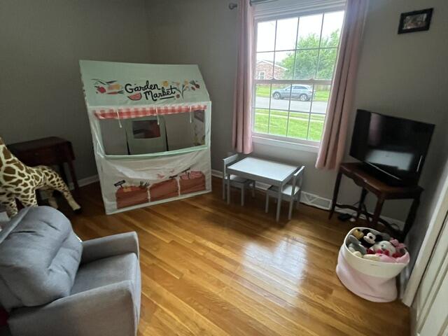 737 Kingston Road Property Photo 26