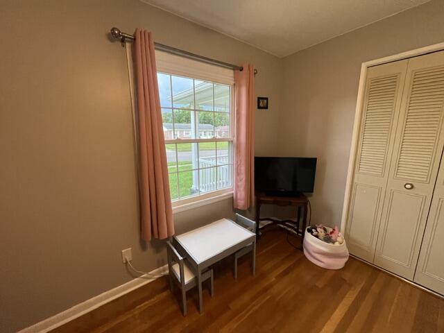 737 Kingston Road Property Photo 28