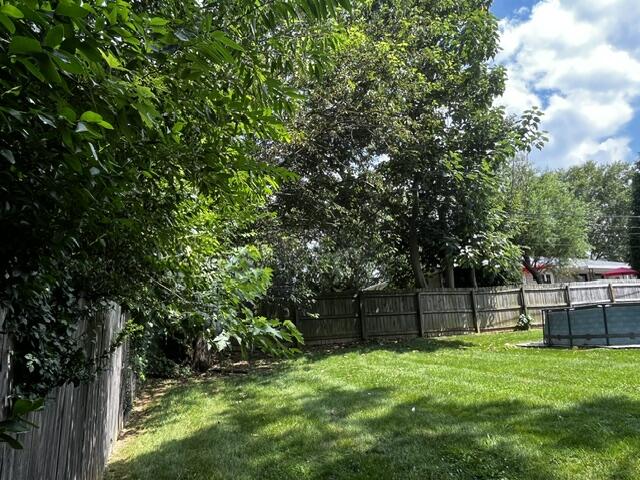 737 Kingston Road Property Photo 34
