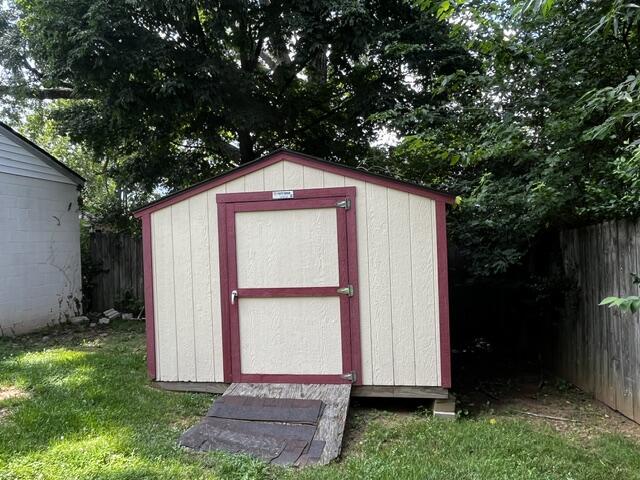 737 Kingston Road Property Photo 38