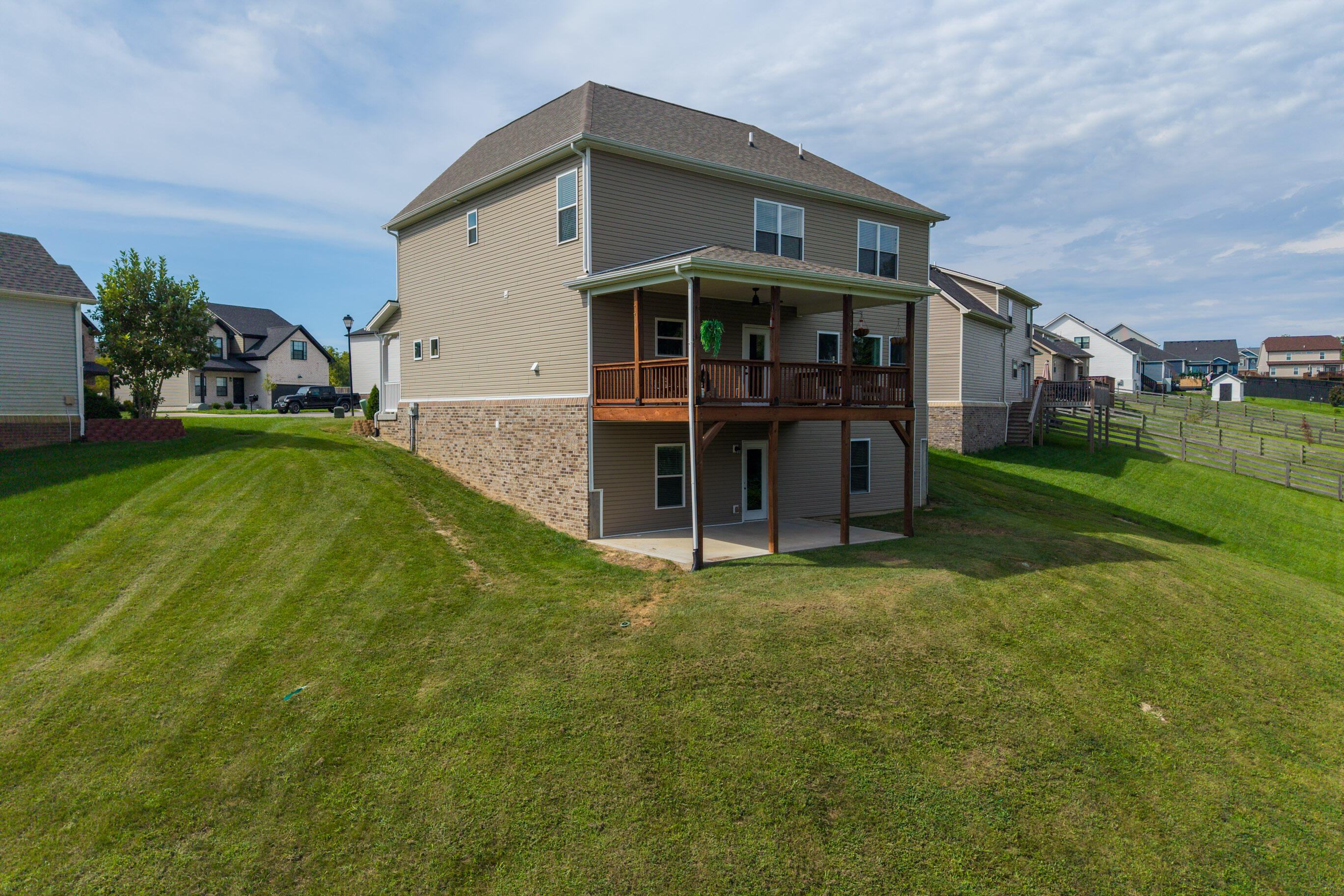545 Ryan Drive Property Photo 2