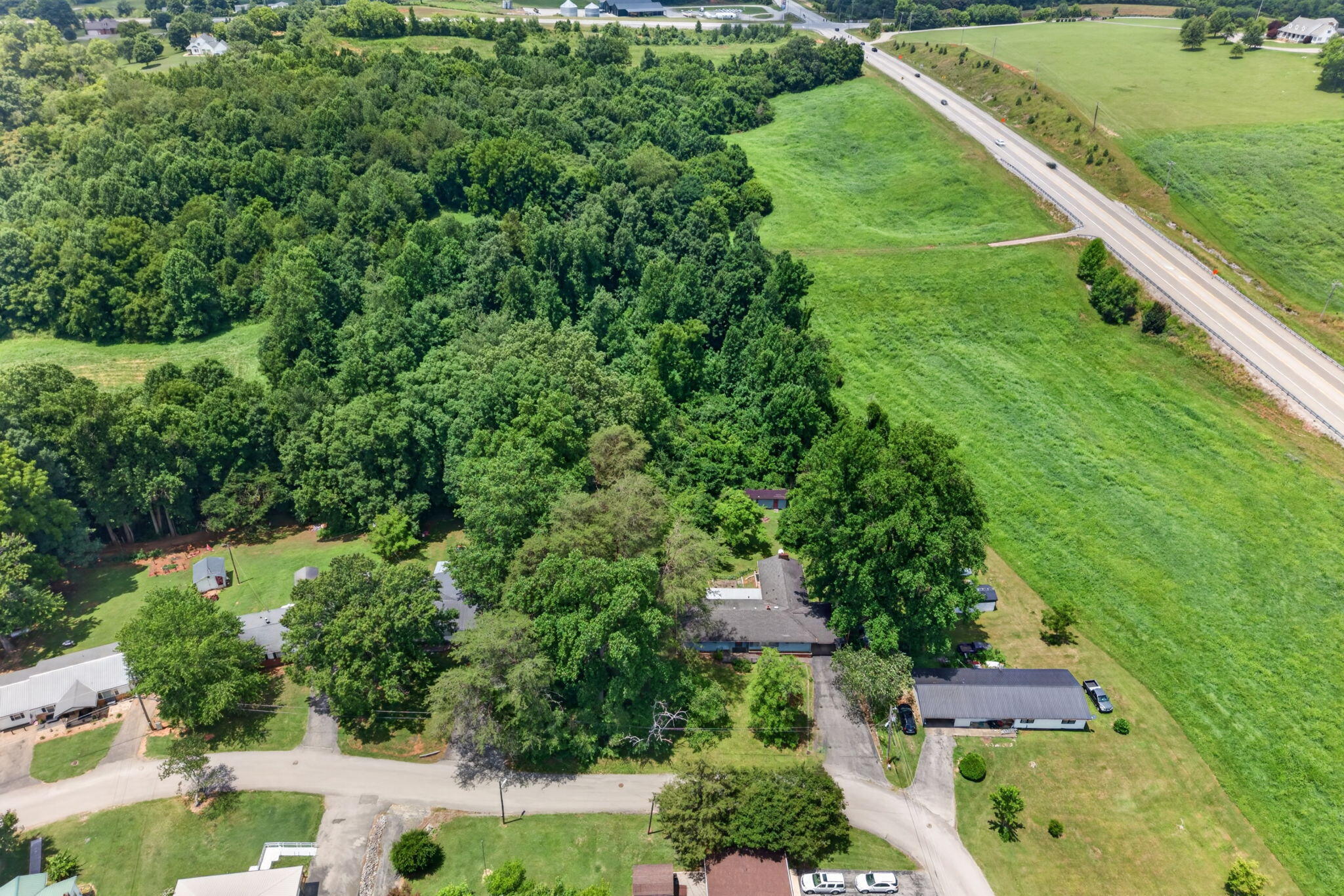 120 Pineview Drive Property Photo 8