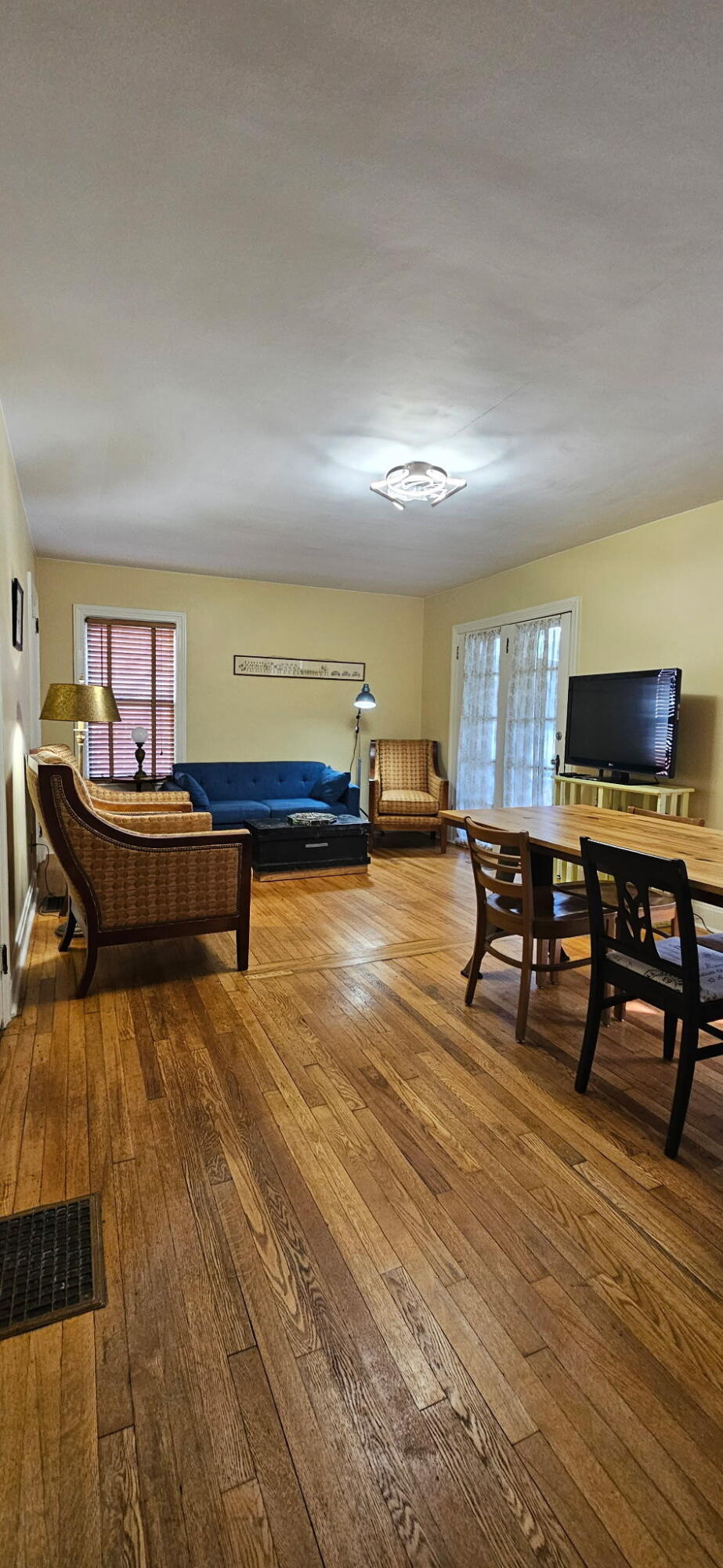 306 Lyons Avenue Property Photo 11