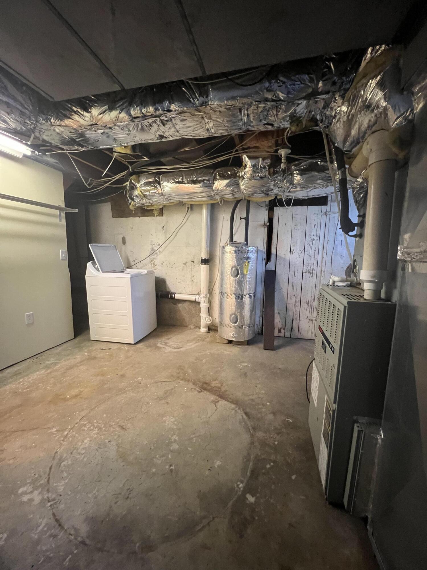 306 Lyons Avenue Property Photo 28
