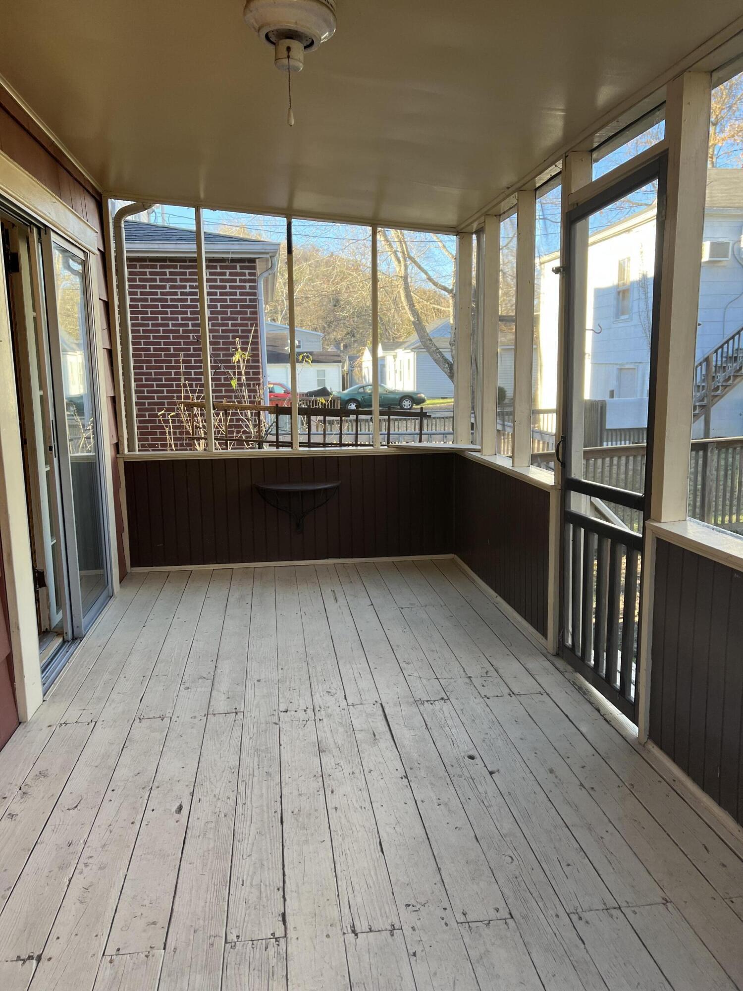 306 Lyons Avenue Property Photo 30
