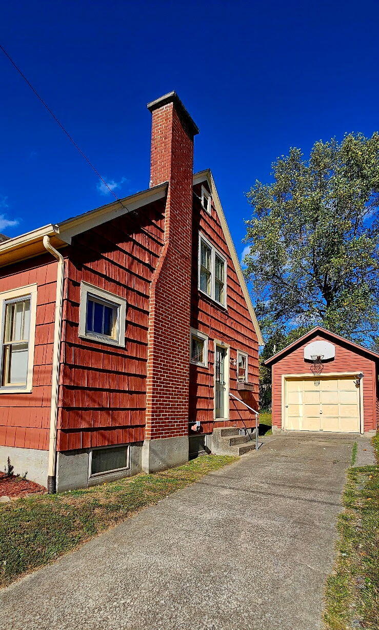 306 Lyons Avenue Property Photo 31