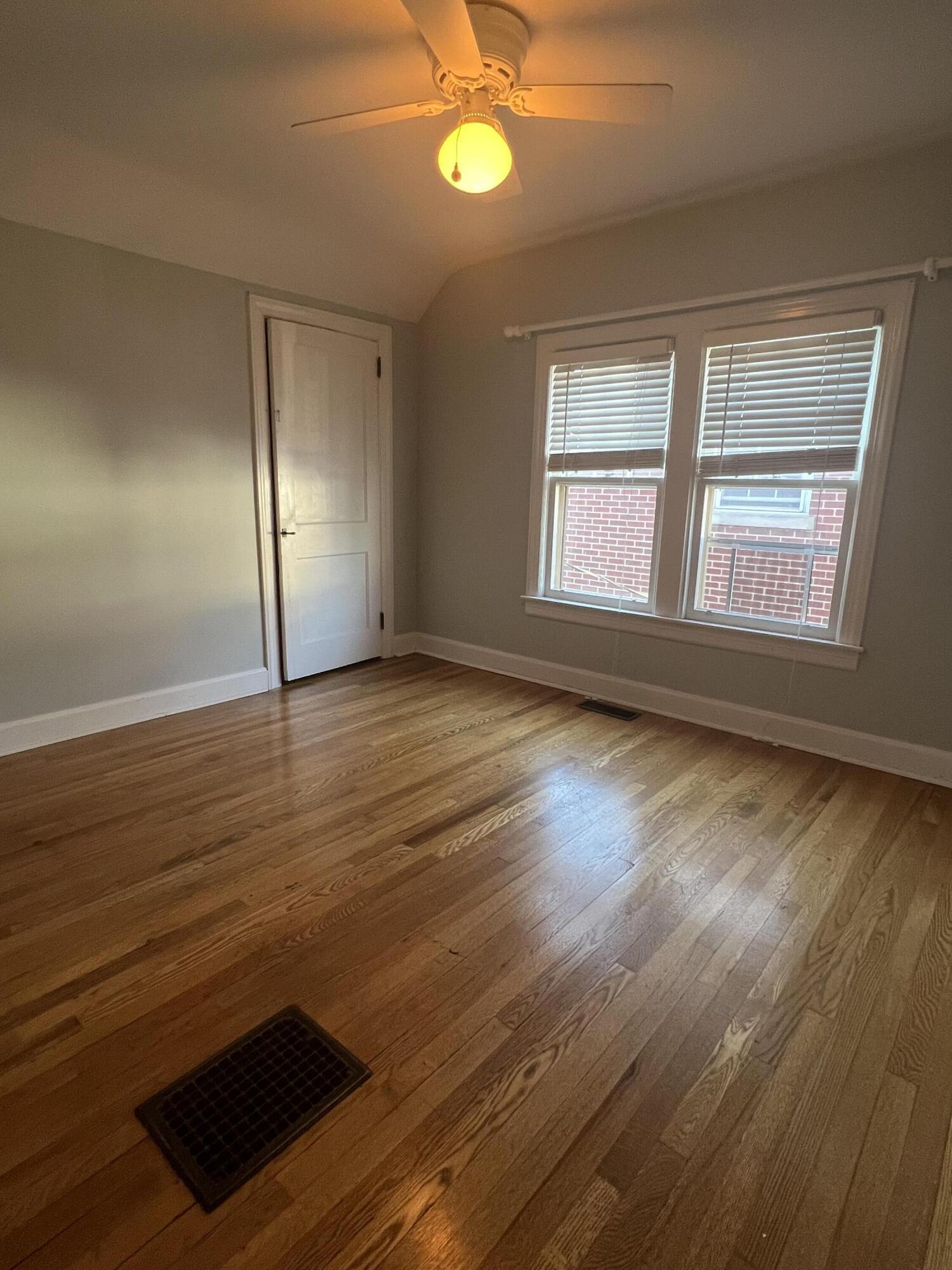 306 Lyons Avenue Property Photo 32