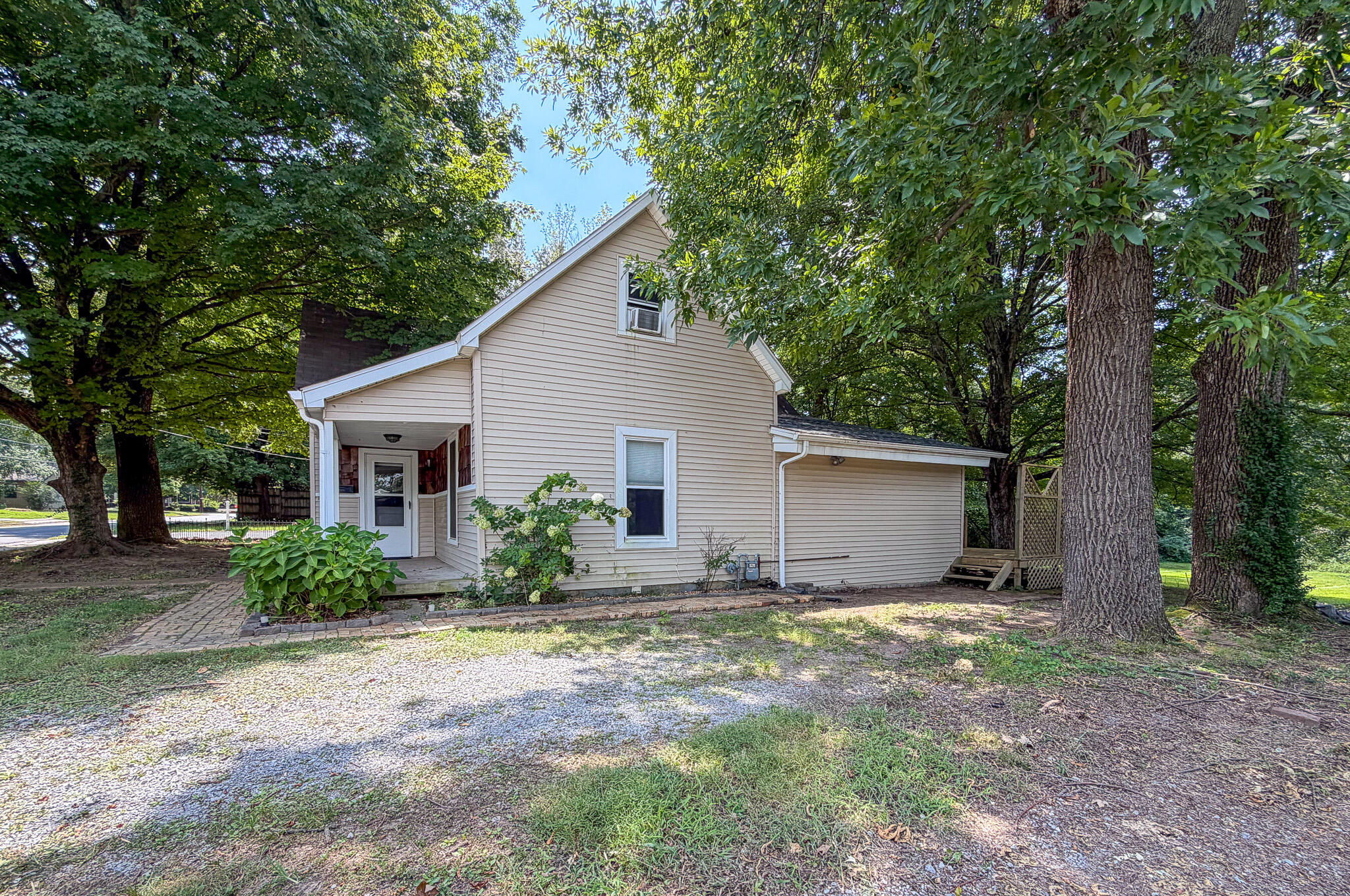 418 S 8th Street Property Photo 31