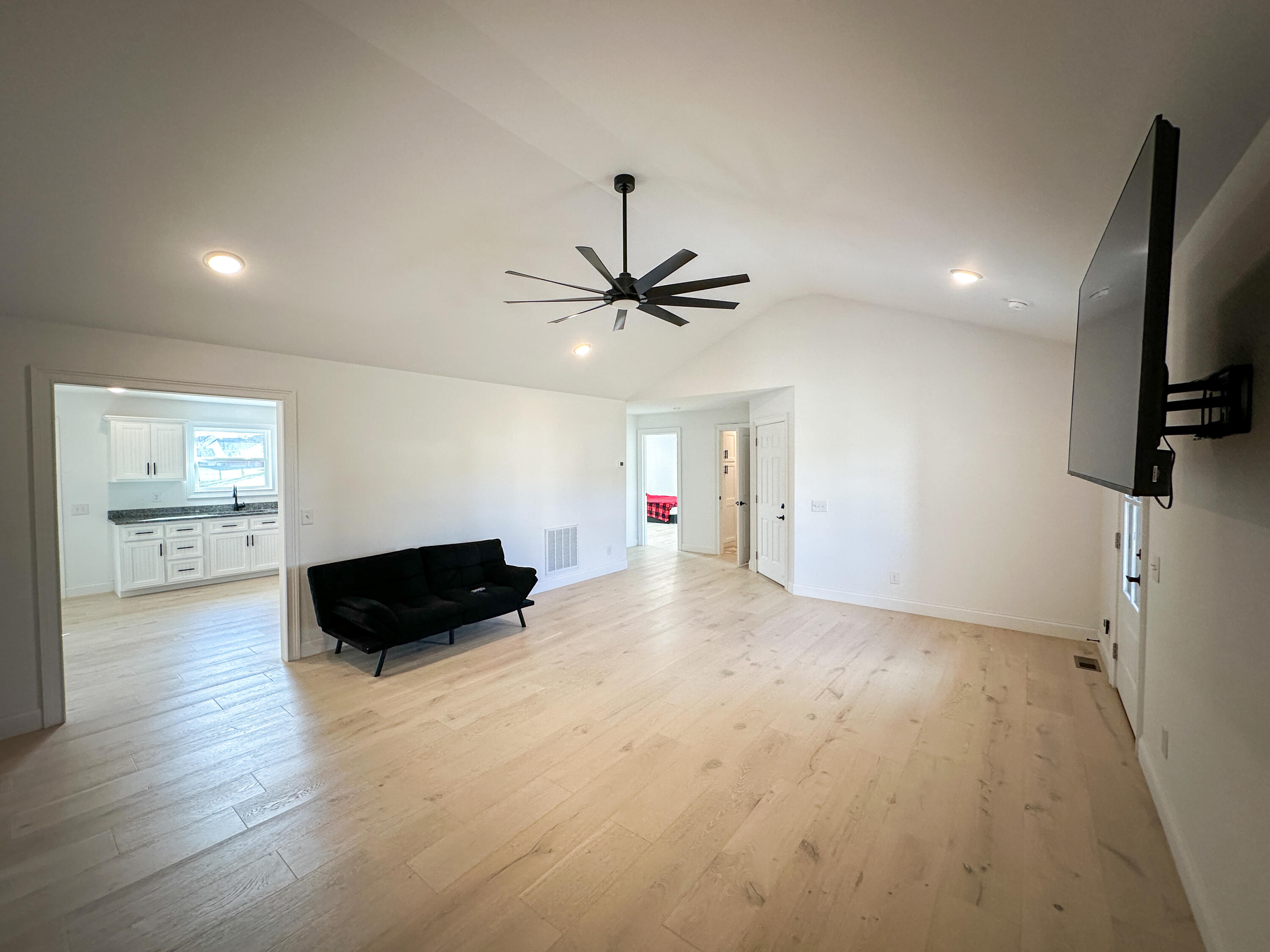 46 Caden Lane Property Photo 15