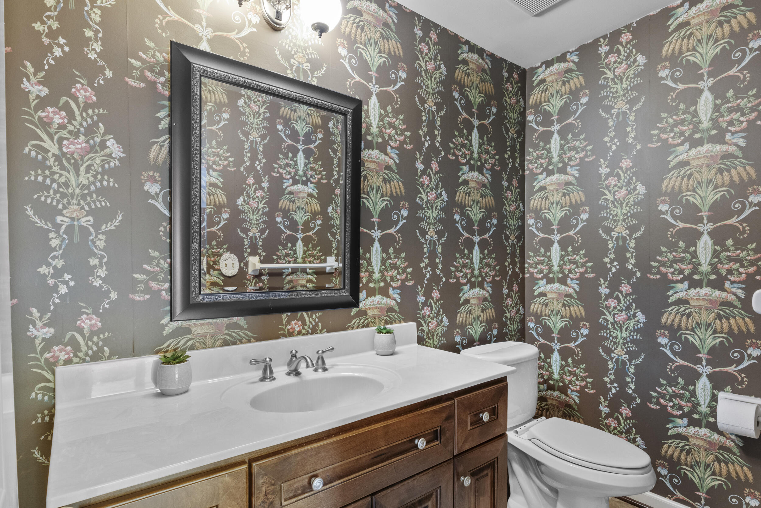 105 Briarwood Road Property Photo 13