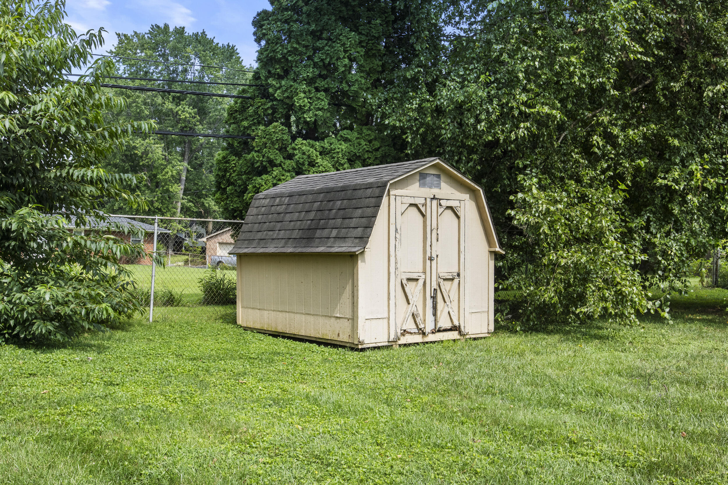 105 Briarwood Road Property Photo 29
