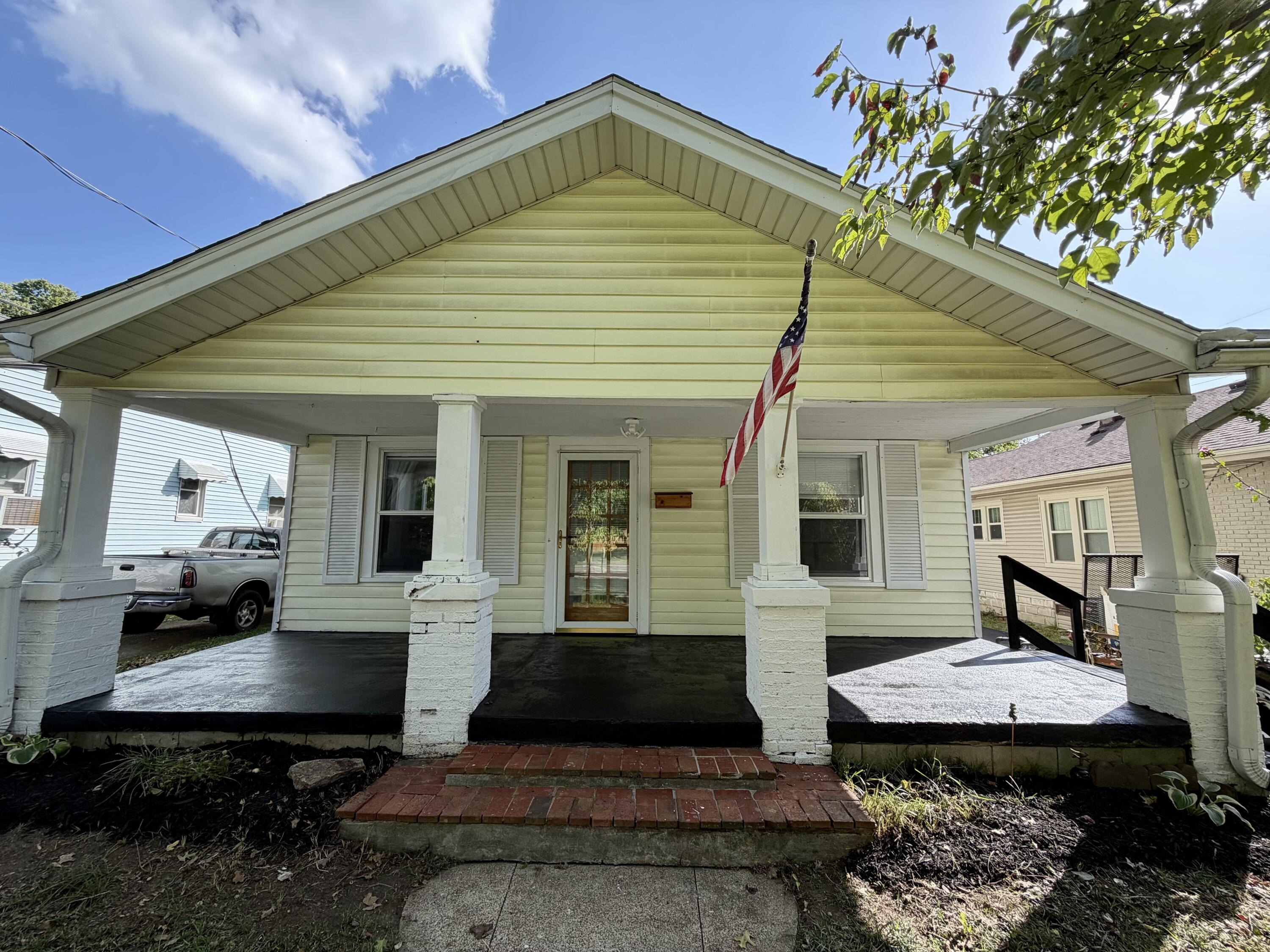 194 Rosemont Property Photo 1