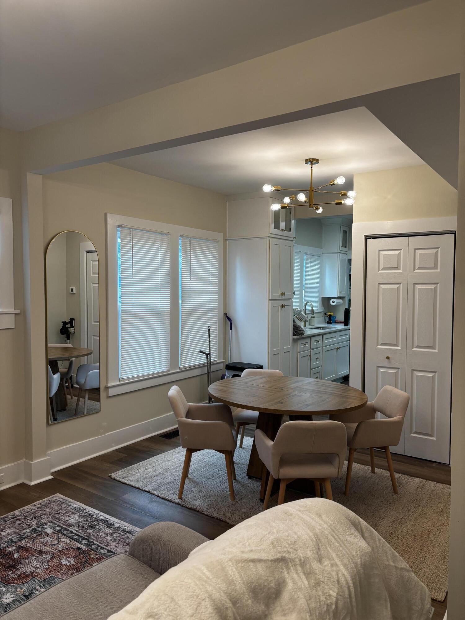 194 Rosemont Property Photo 8