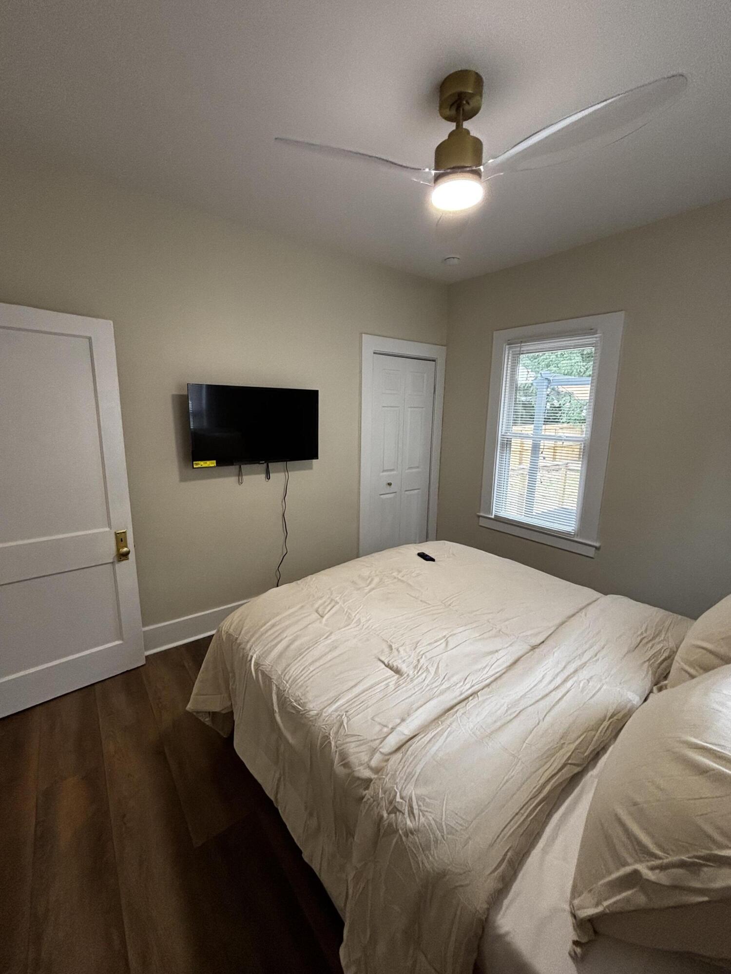 194 Rosemont Property Photo 19