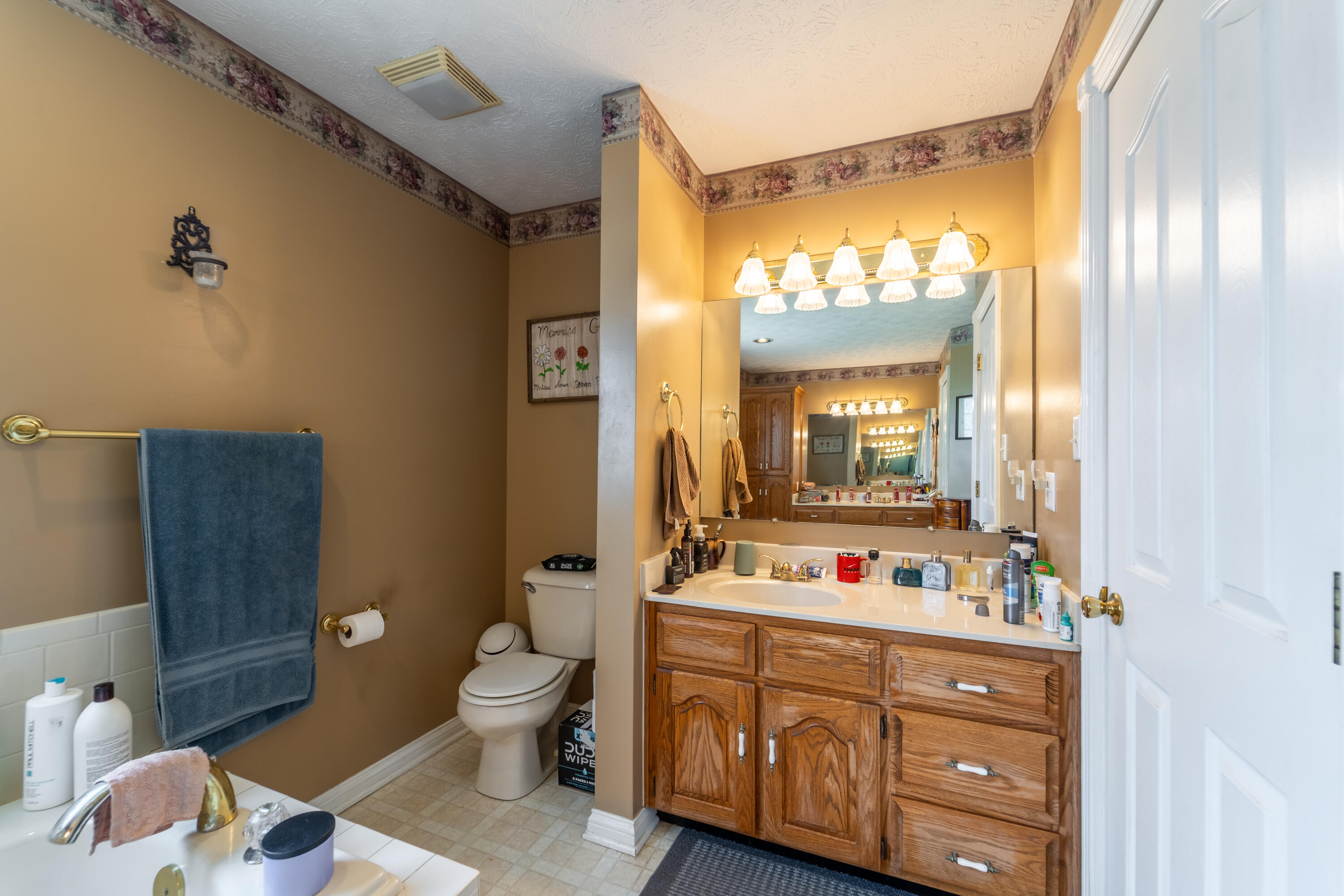 106 Baker Street Property Photo 17