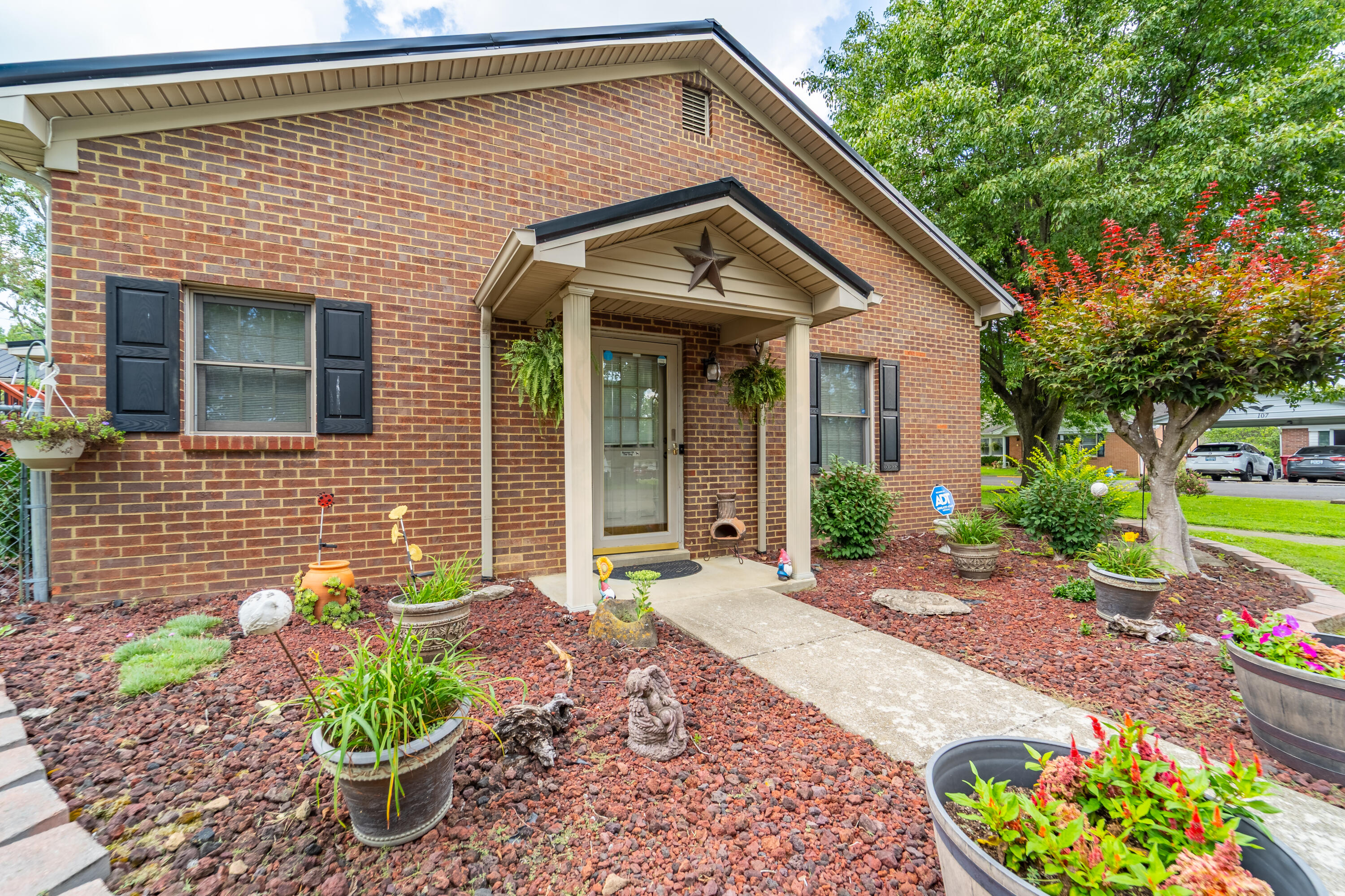 106 Baker Street Property Photo 31