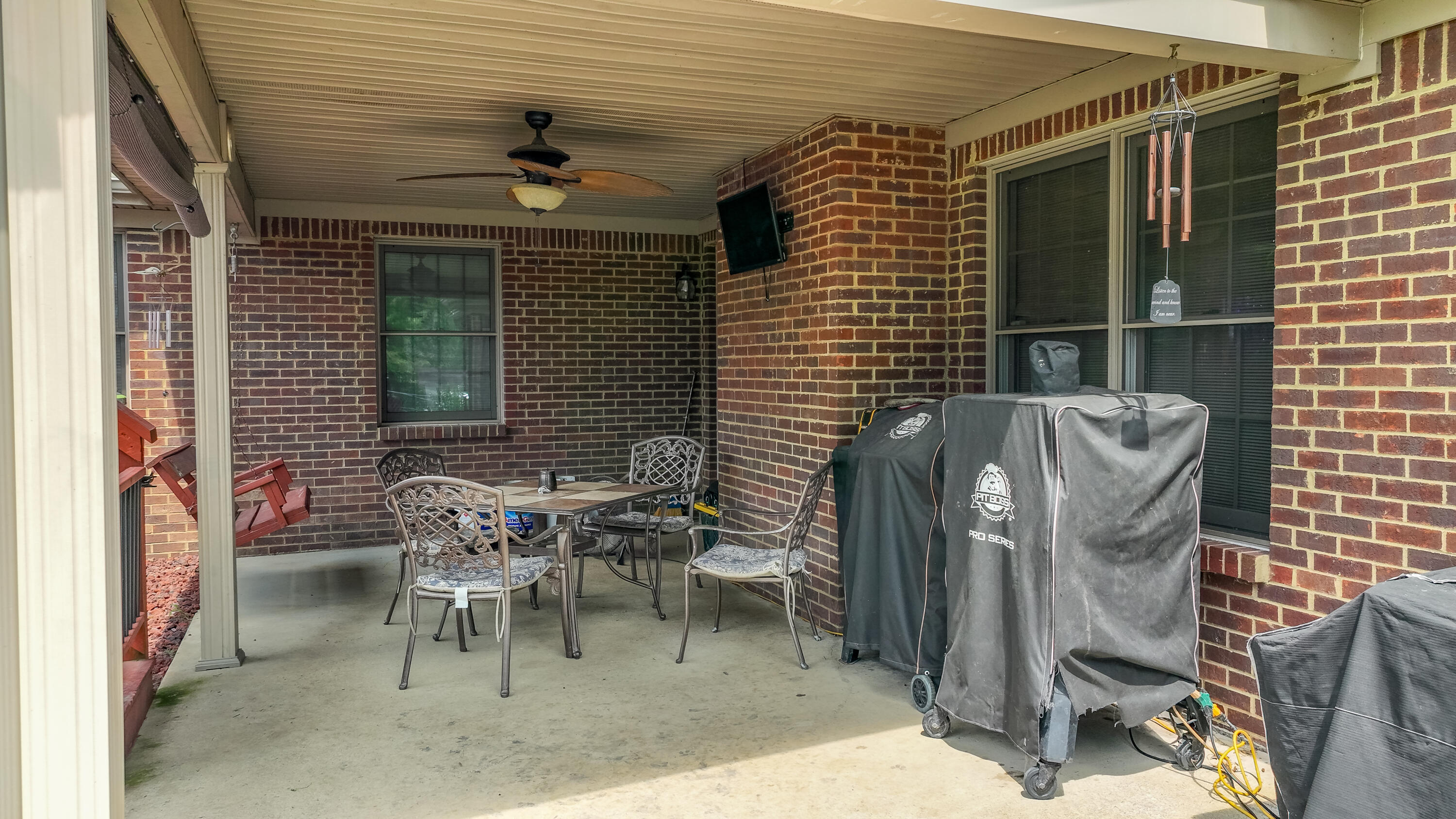 106 Baker Street Property Photo 33