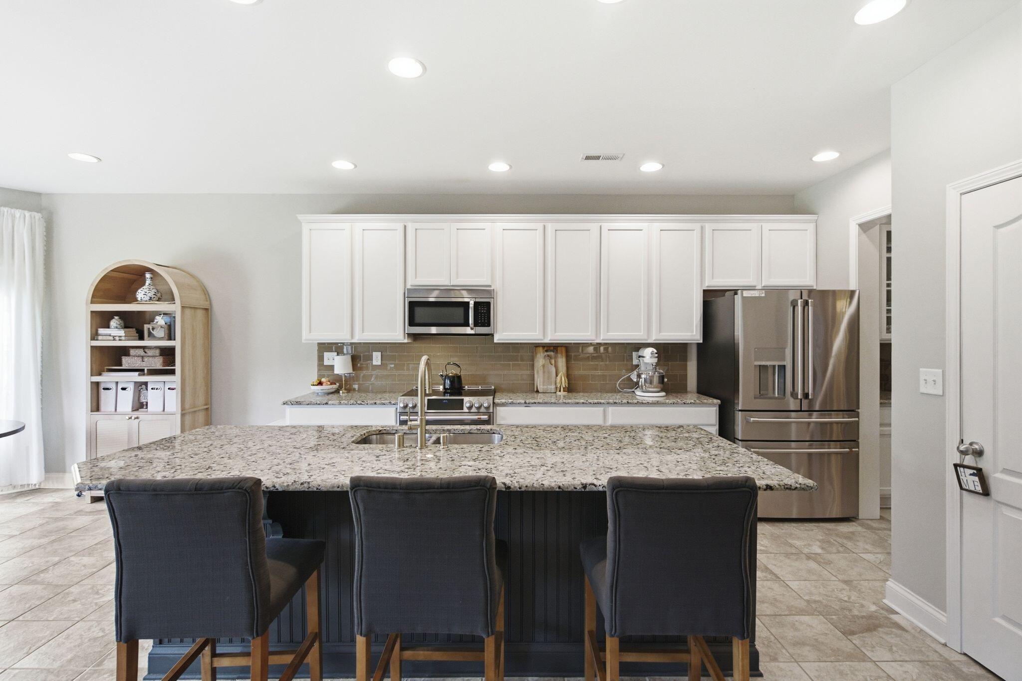 325 Gleneagles Way Property Photo 18