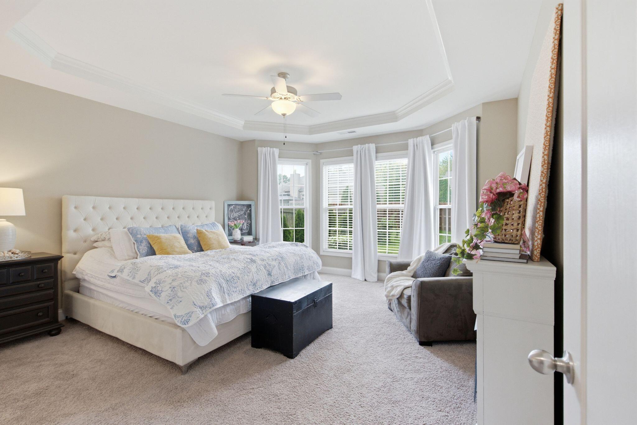 325 Gleneagles Way Property Photo 27