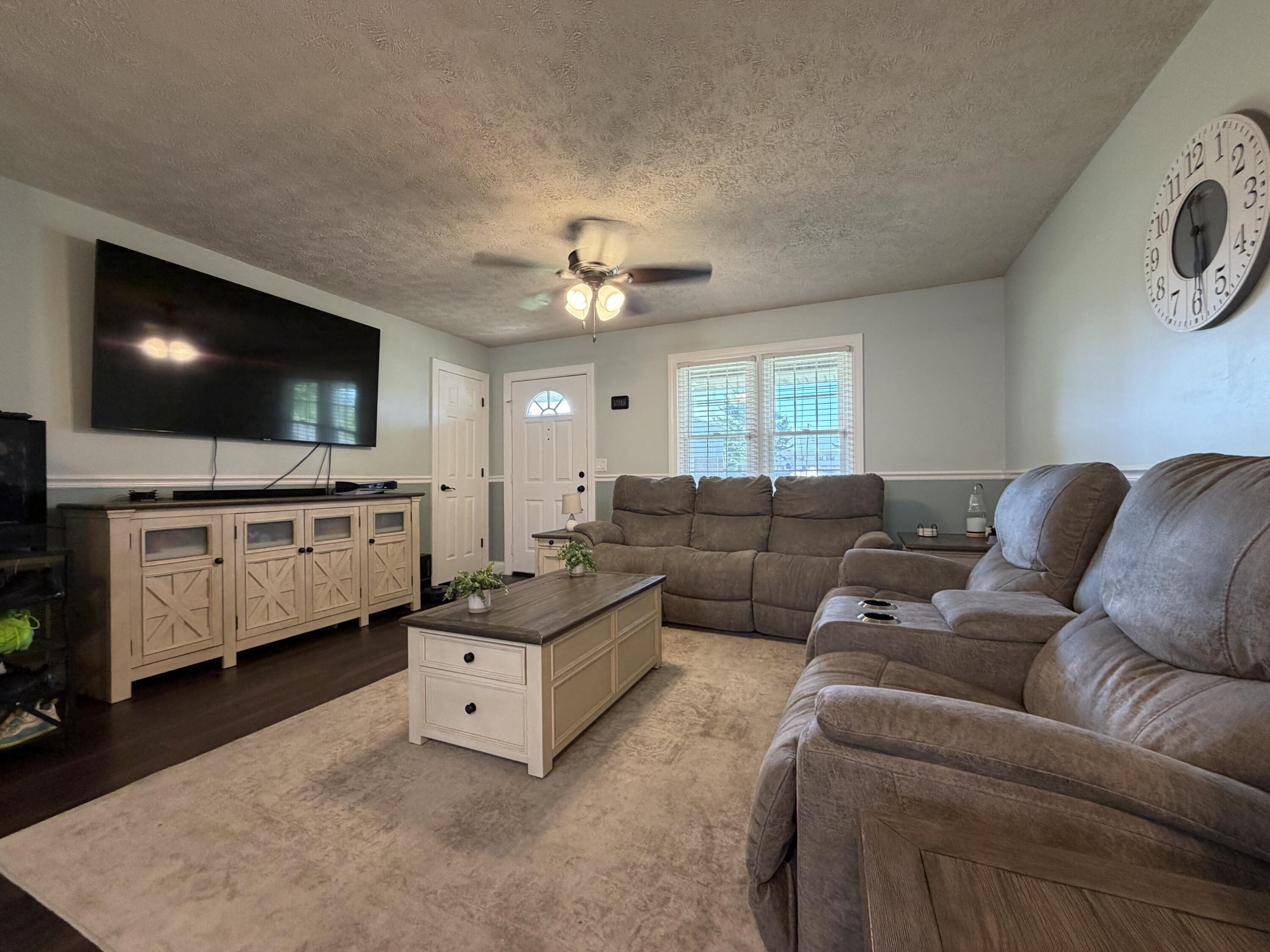1005 Varmintrace Road Property Photo 6