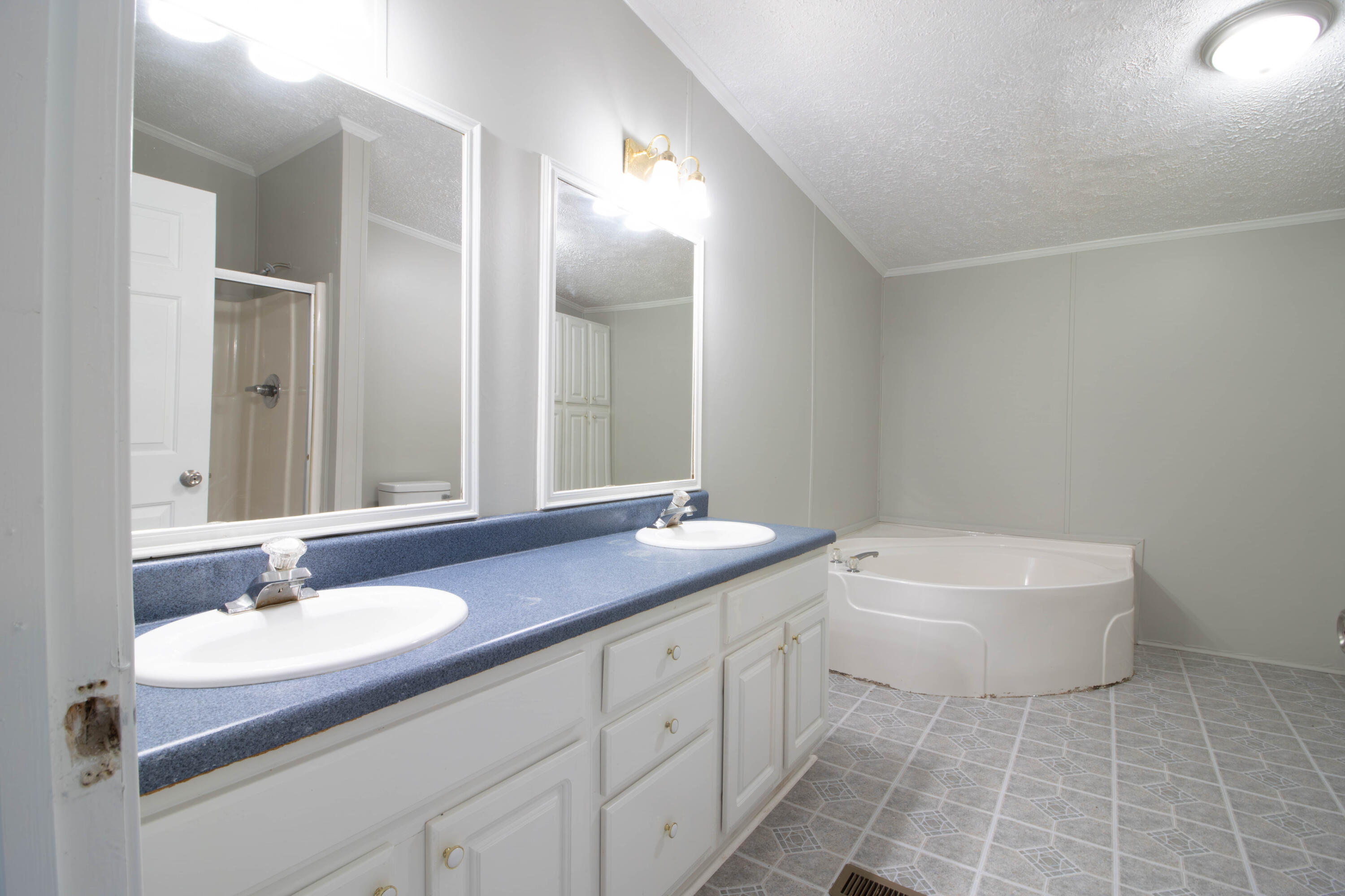 14909 Beulah Road Property Photo 17