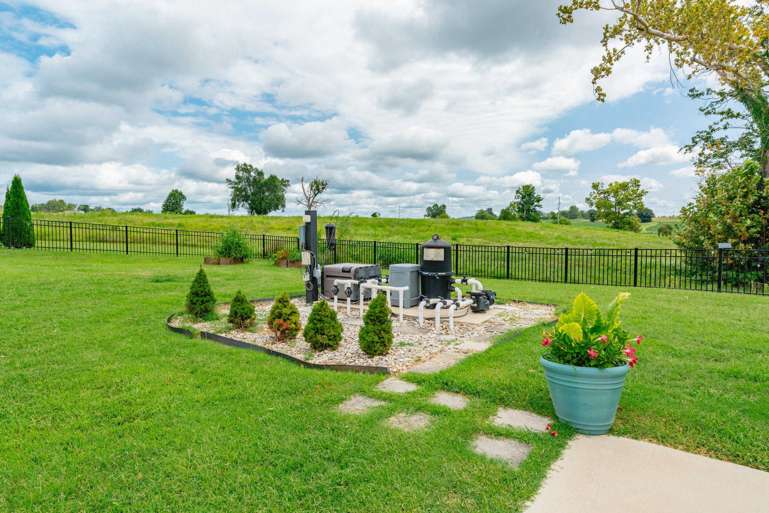 409 Holly Lane Property Photo 62