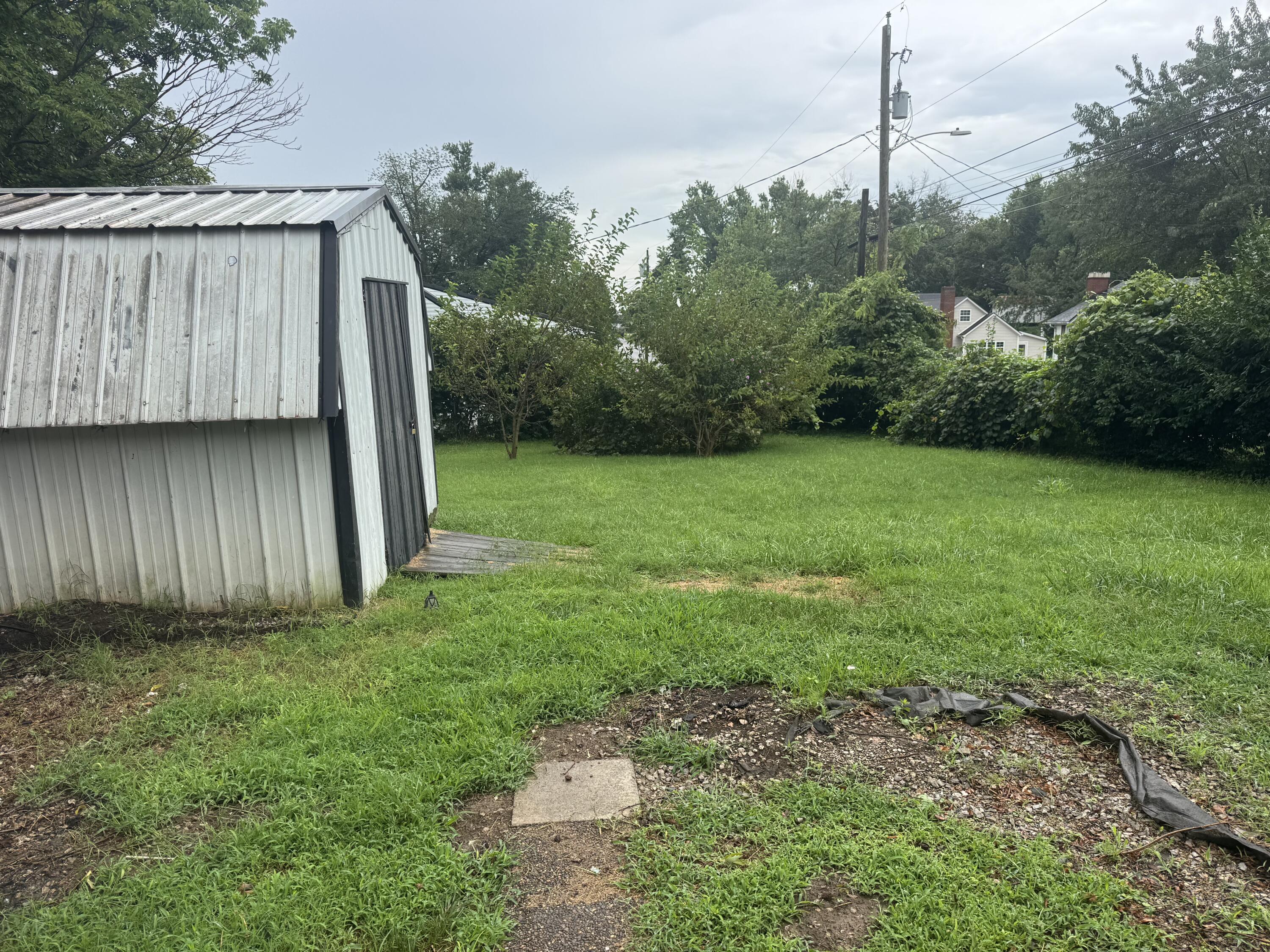 206 Hanover Avenue Property Photo 4