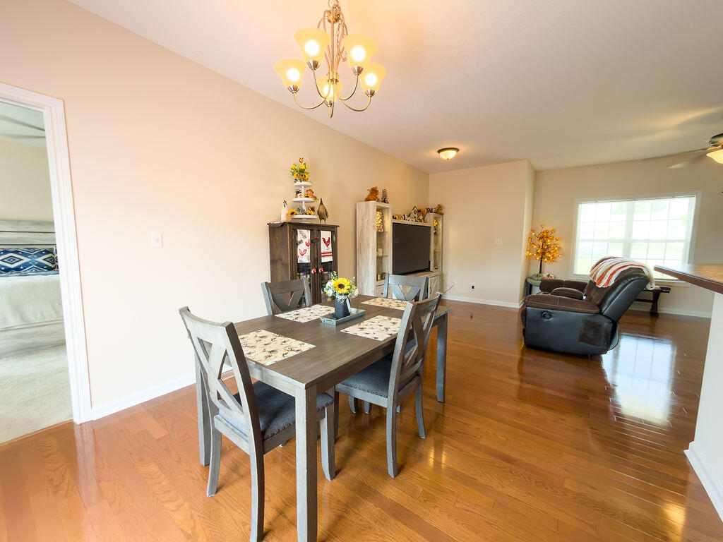 104 Nesting Court Property Photo 7